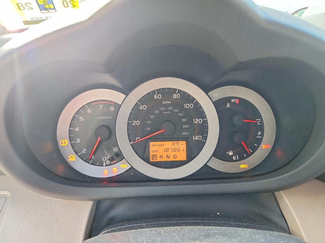 2007 Toyota Rav4 Base Gold vin: JTMBD35V875084052