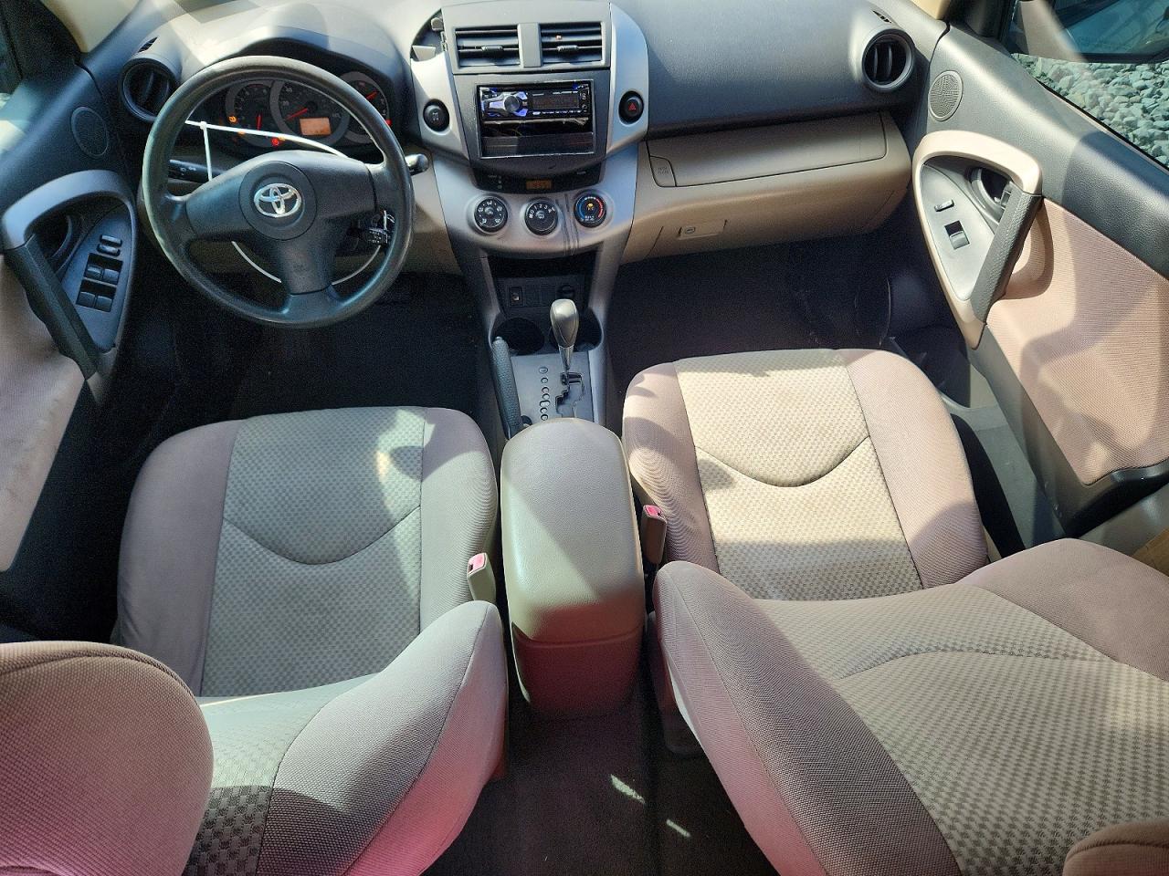 2007 Toyota Rav4 Base Gold vin: JTMBD35V875084052