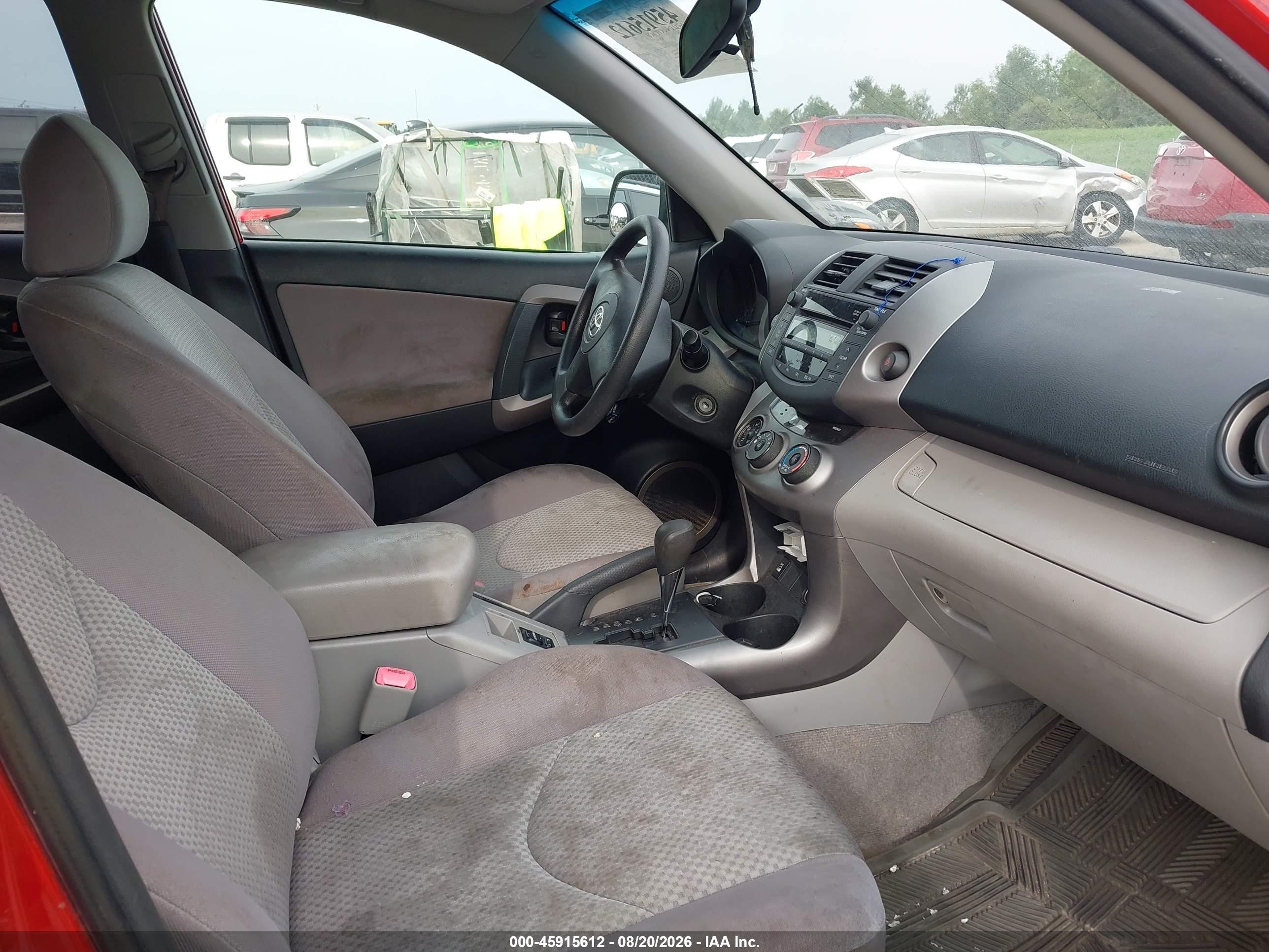 2008 Toyota Rav4   Красный vin: JTMBD35V885204224