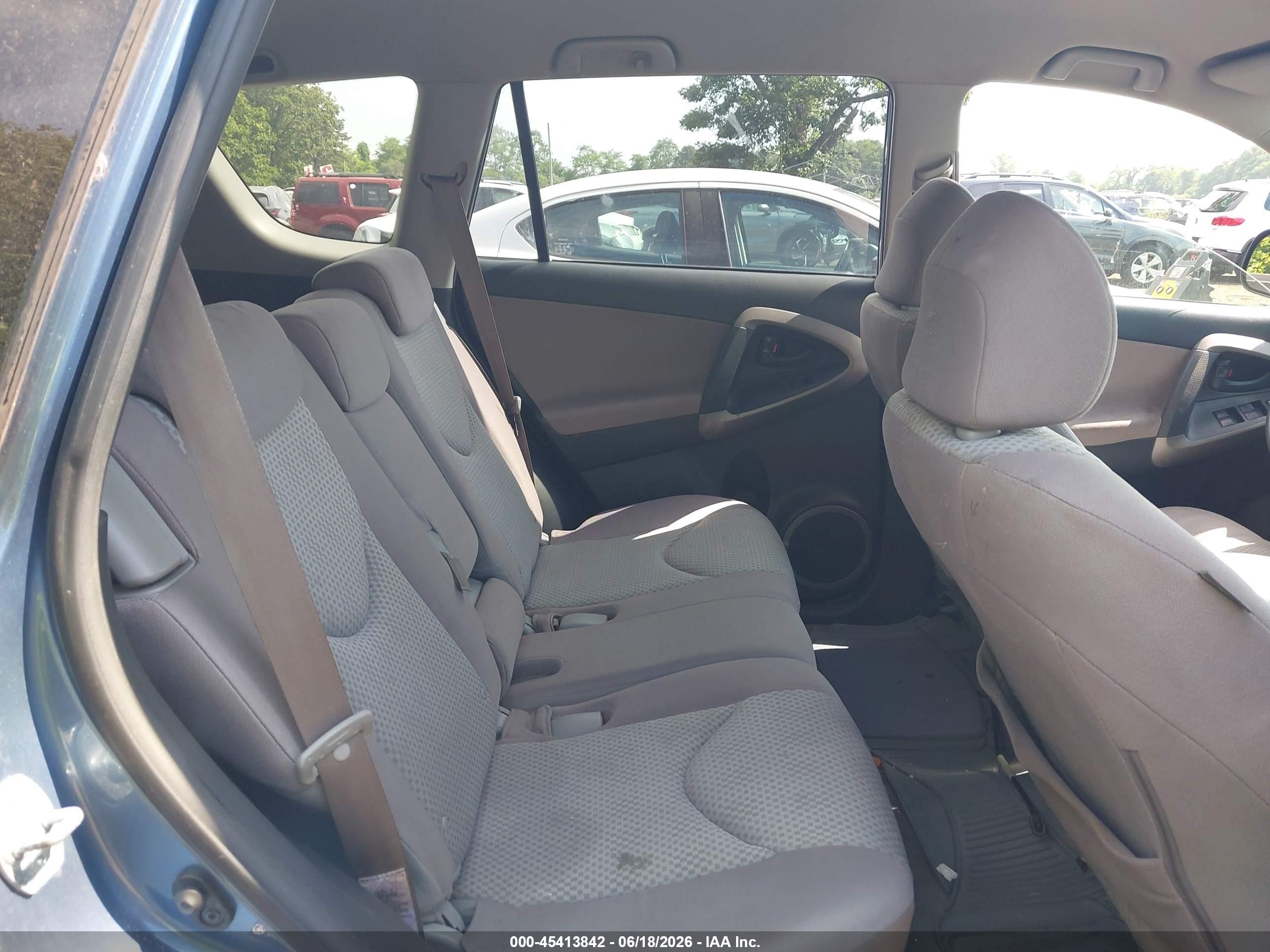 2008 Toyota Rav4   Blue vin: JTMBD35V985155499