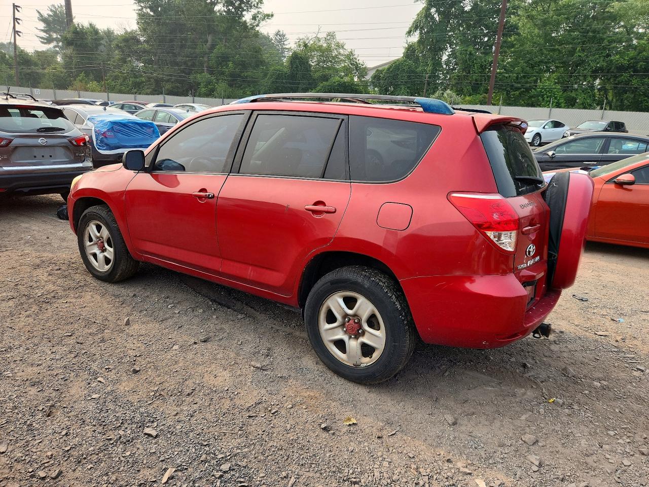 2008 Toyota Rav4 Base Red vin: JTMBD35VX85166057