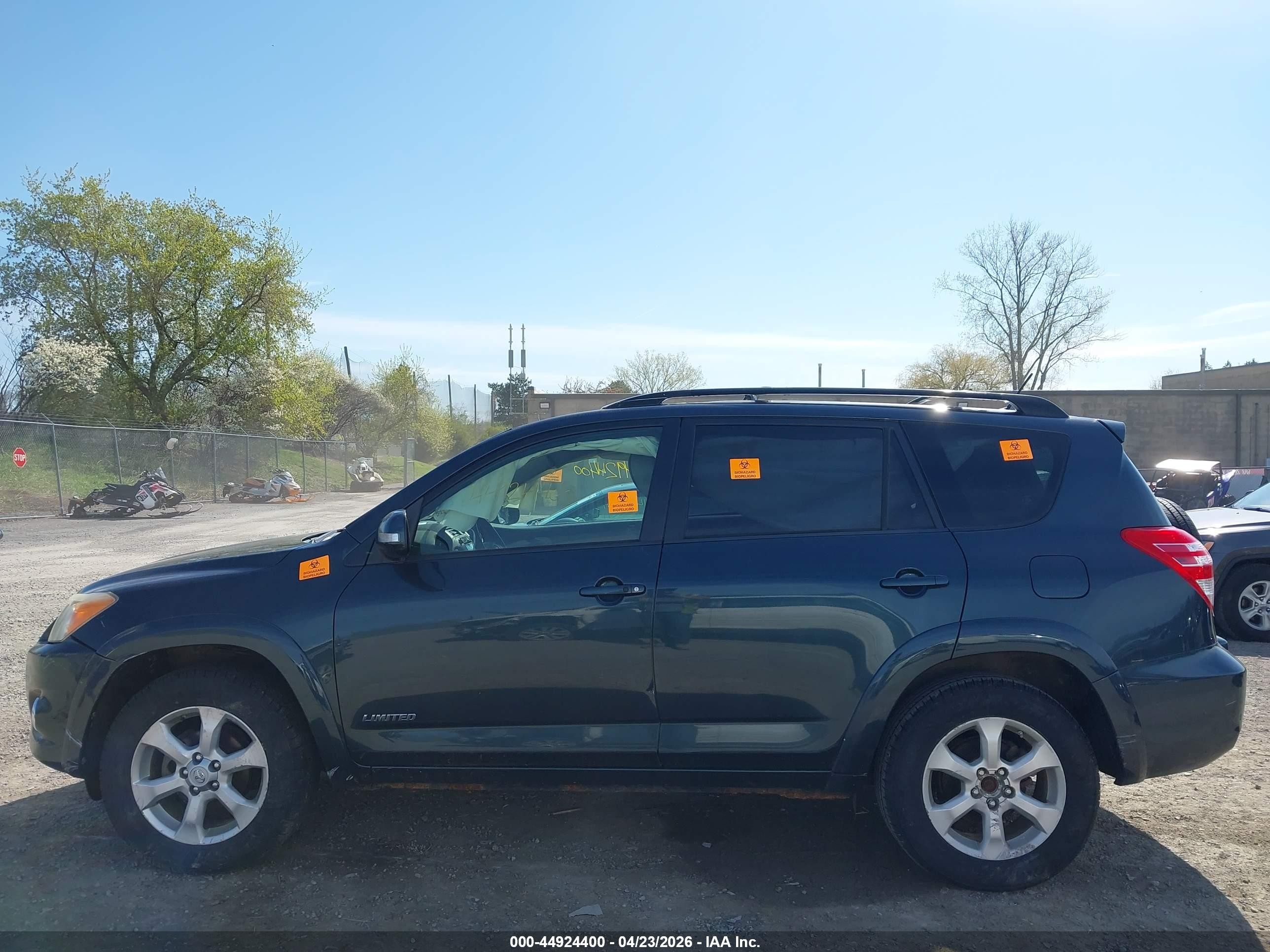 2009 Toyota Rav4 Limited Blue vin: JTMBF31V49D008658