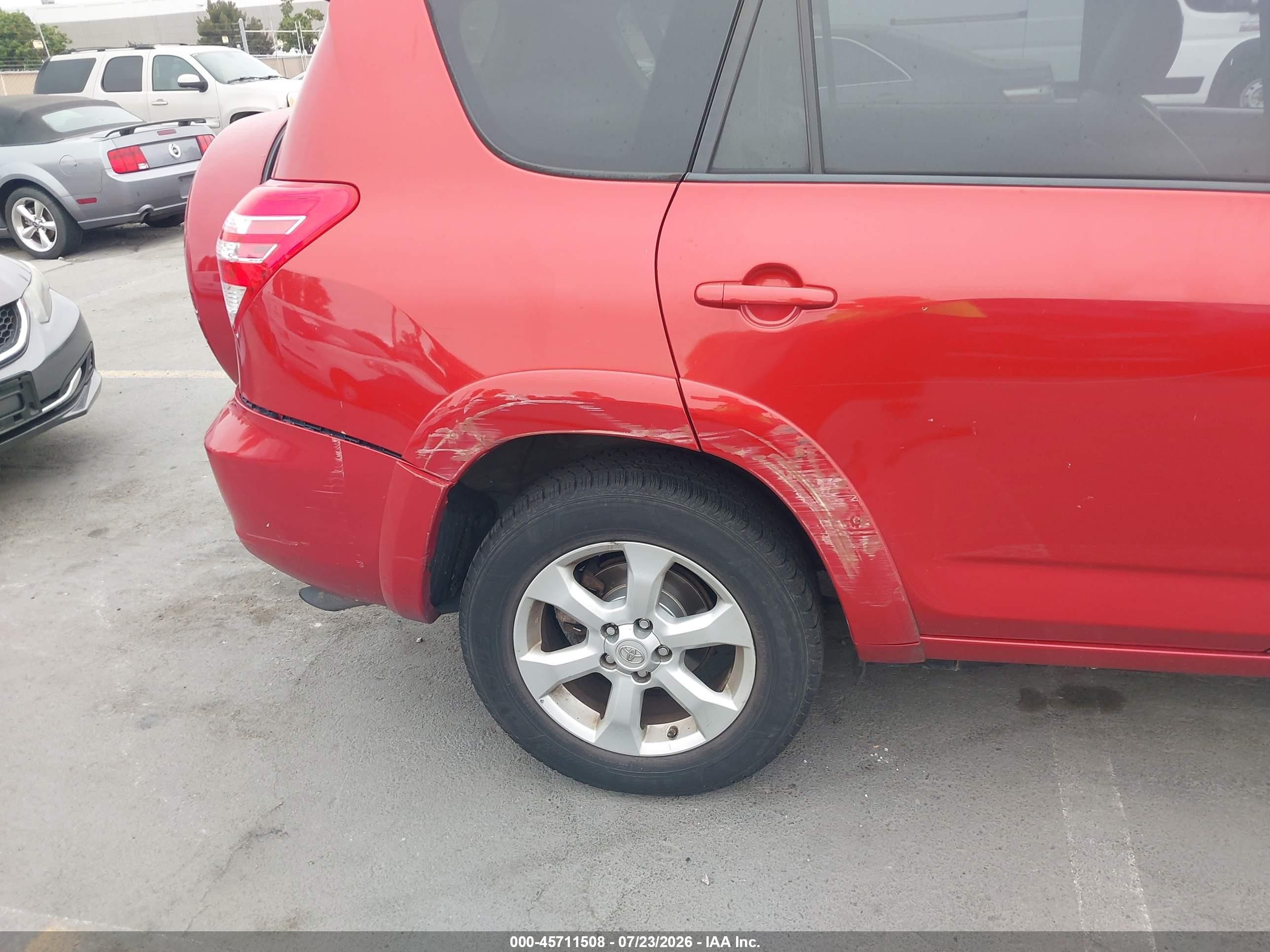 2009 Toyota Rav4 Limited Красный vin: JTMBF31V69D019094