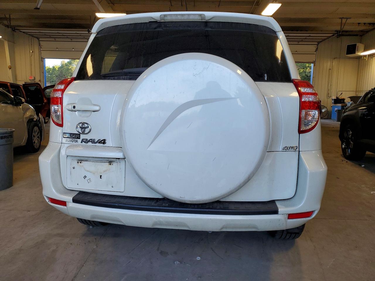 2009 Toyota Rav4 Limited Белый vin: JTMBF31V895014585
