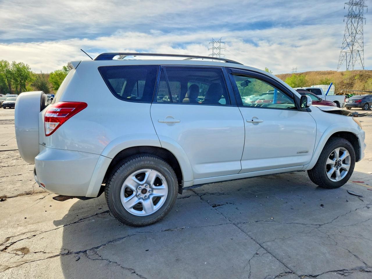2009 Toyota Rav4 Limited White vin: JTMBF31V995015437