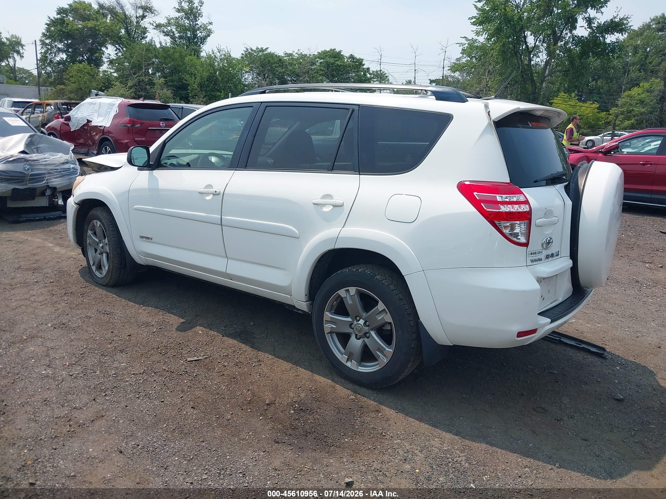 2009 Toyota Rav4 Sport Белый vin: JTMBF32V39D009332