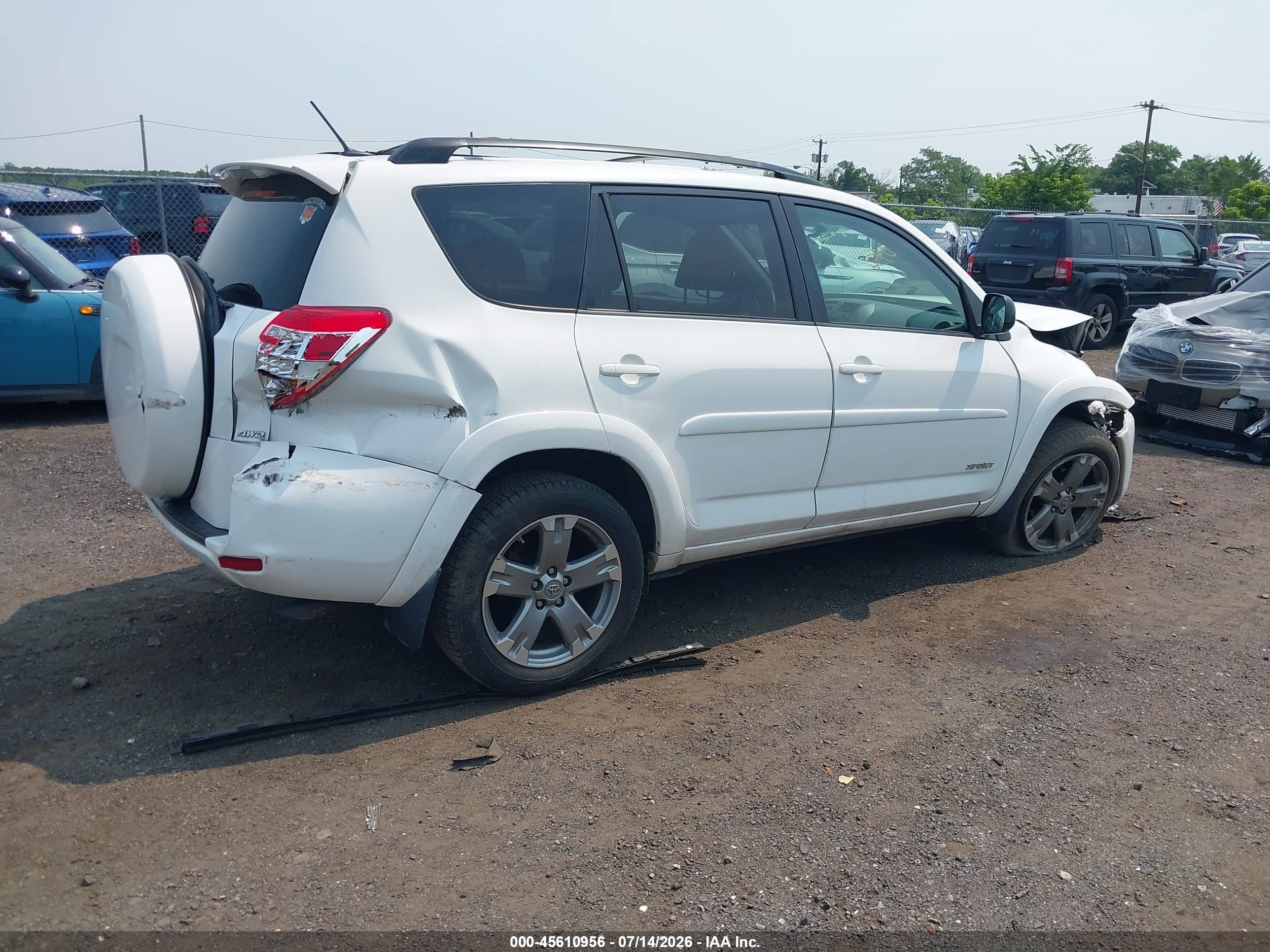 2009 Toyota Rav4 Sport Белый vin: JTMBF32V39D009332