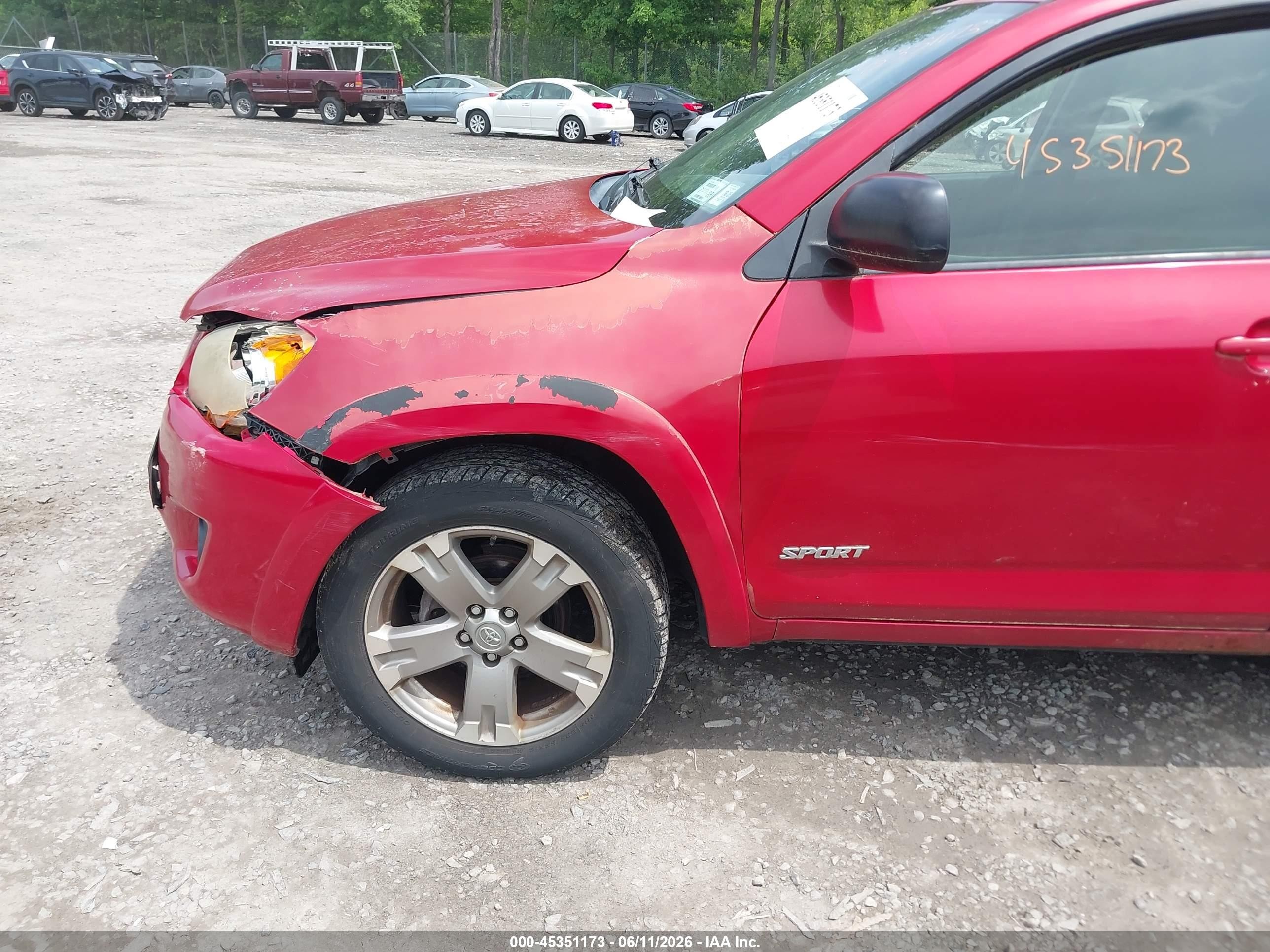 2009 Toyota Rav4 Sport Red vin: JTMBF32V49D011994