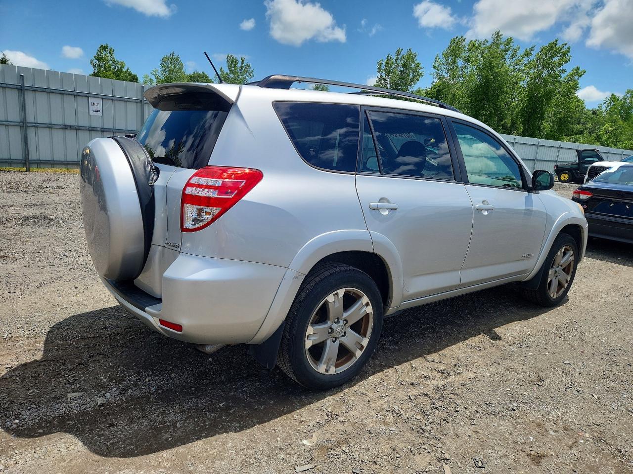 2009 Toyota Rav4 Sport Silver vin: JTMBF32V69D011463