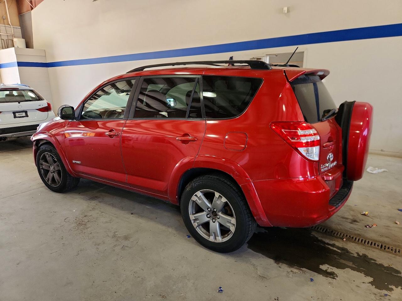 2009 Toyota Rav4 Sport Red vin: JTMBF32V99D000313