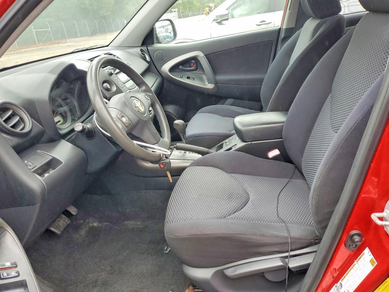 2009 Toyota Rav4 Sport Red vin: JTMBF32V99D000313