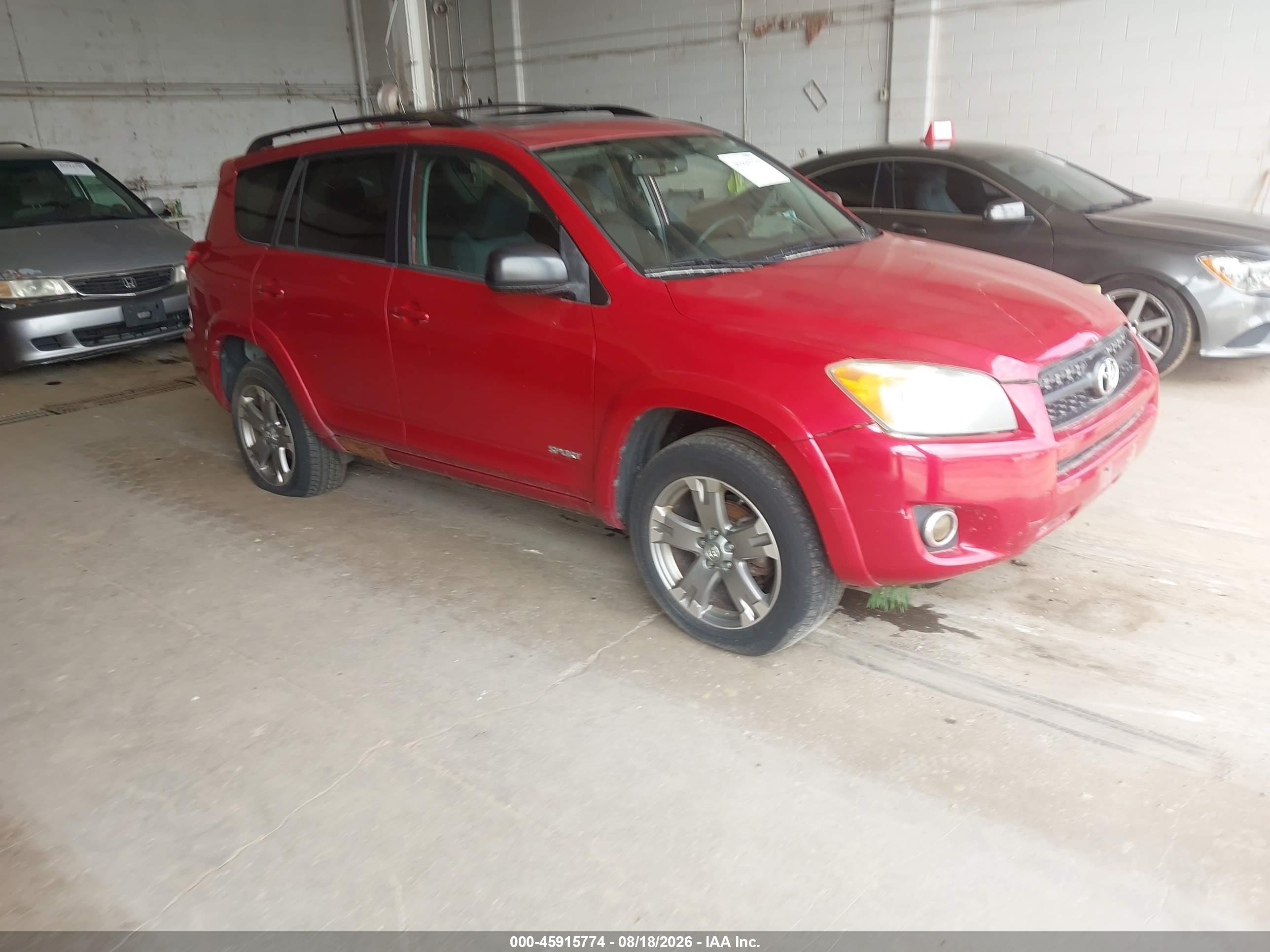 2009 Toyota Rav4 Sport Red vin: JTMBF32VX9D017248