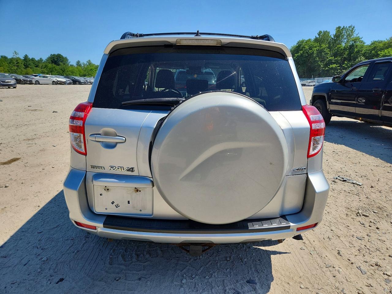 2009 Toyota Rav4 Base Silver vin: JTMBF33V095006414