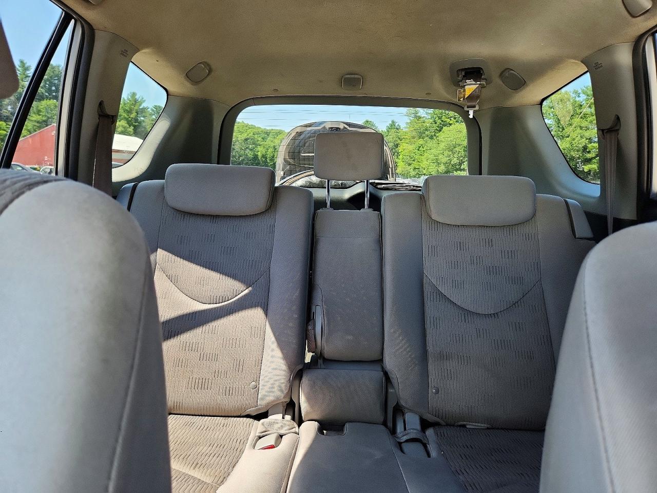 2009 Toyota Rav4 Base Silver vin: JTMBF33V095006414