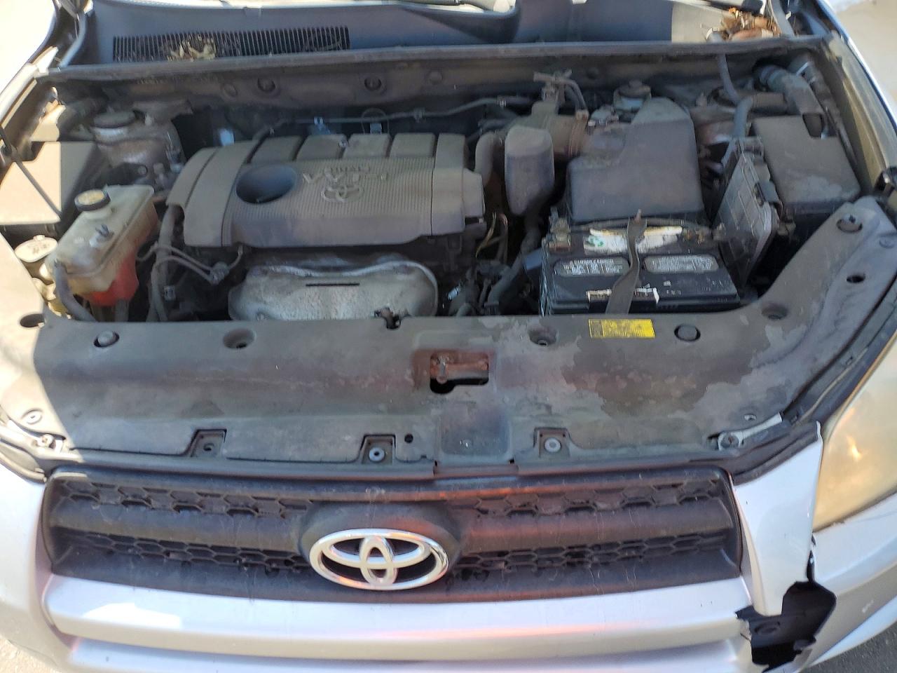 2009 Toyota Rav4 Base Silver vin: JTMBF33V095013847