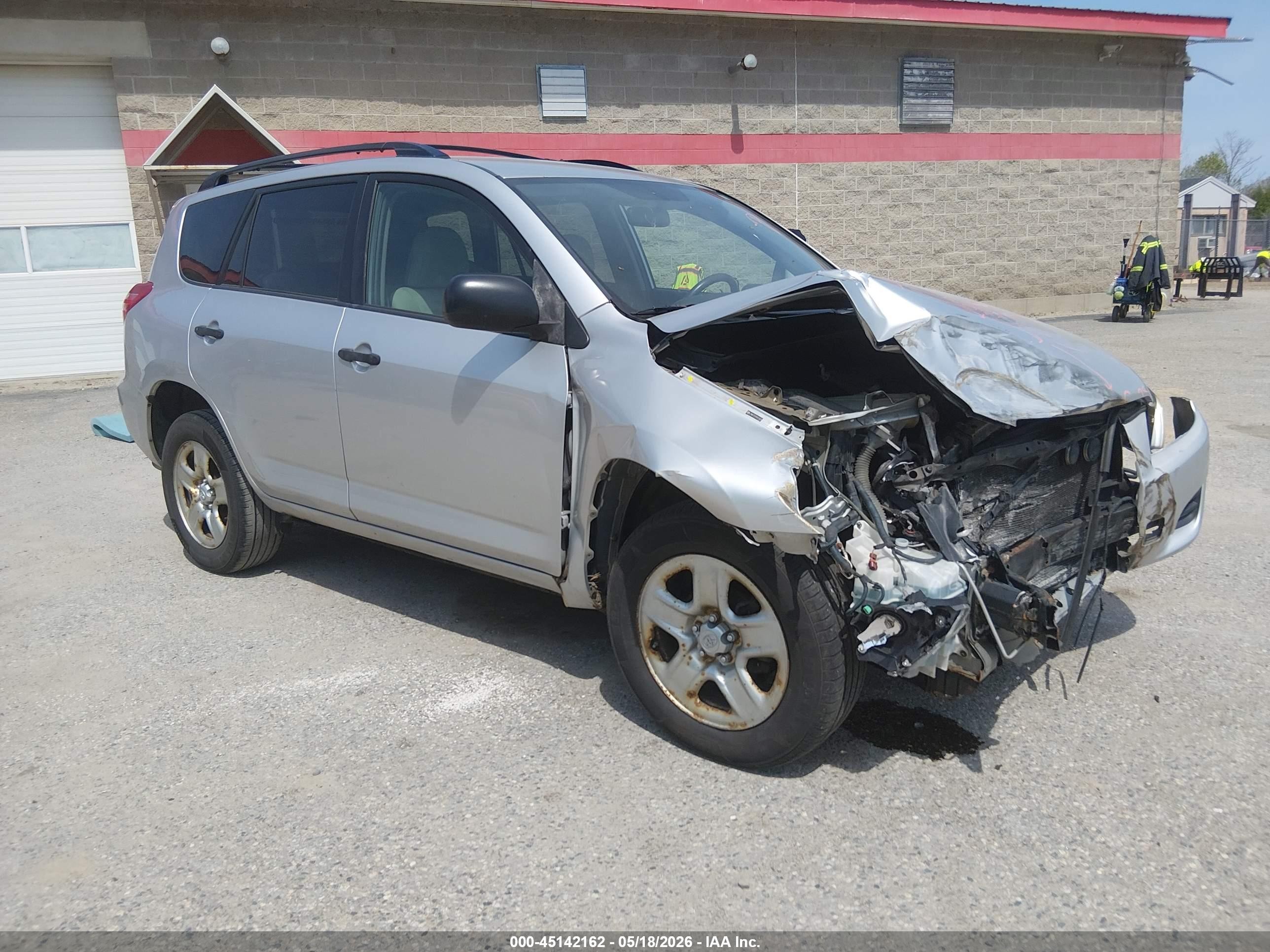 2009 Toyota Rav4   Серебряный vin: JTMBF33V095014528