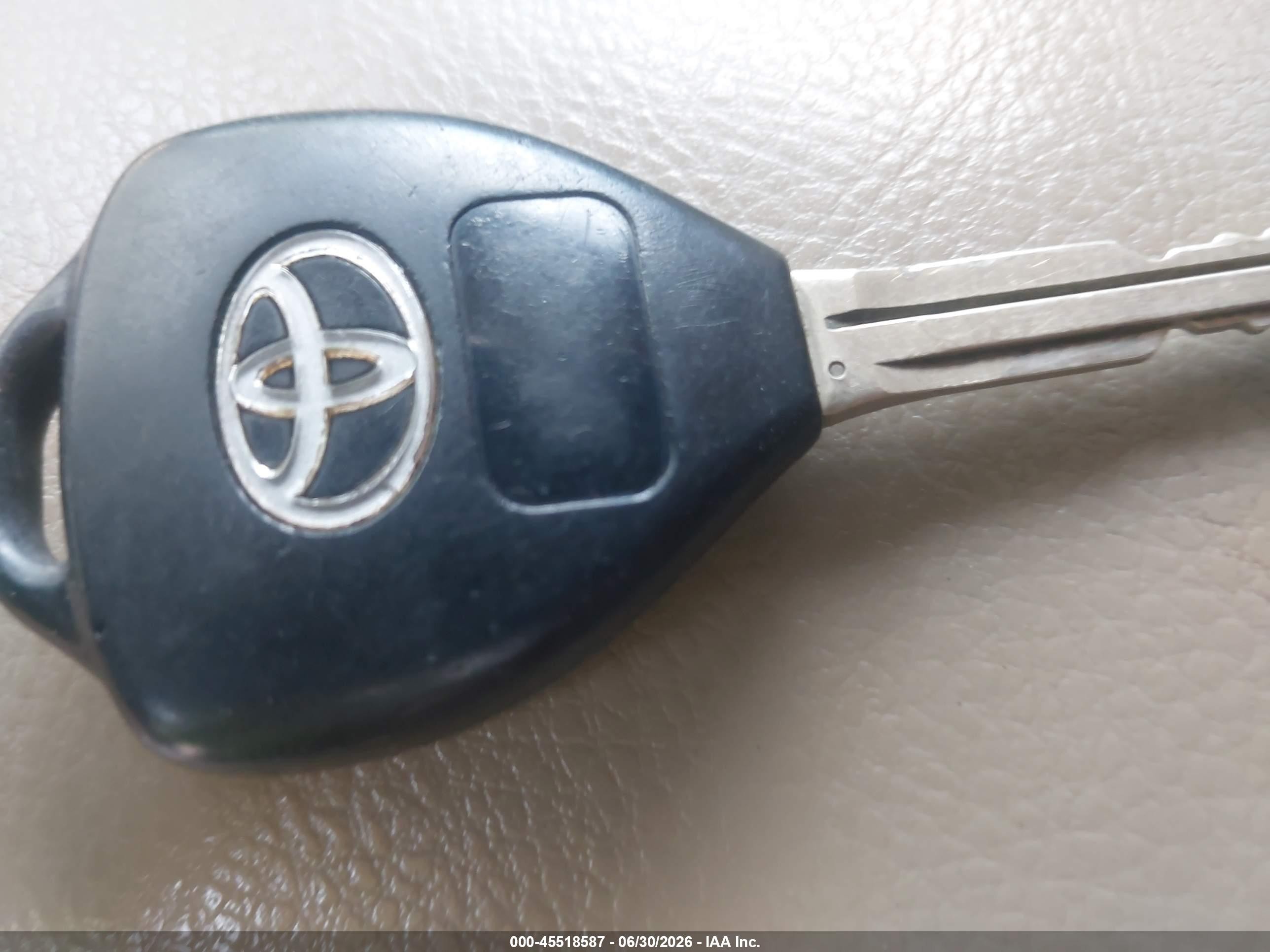 2009 Toyota Rav4   Black vin: JTMBF33V095017154