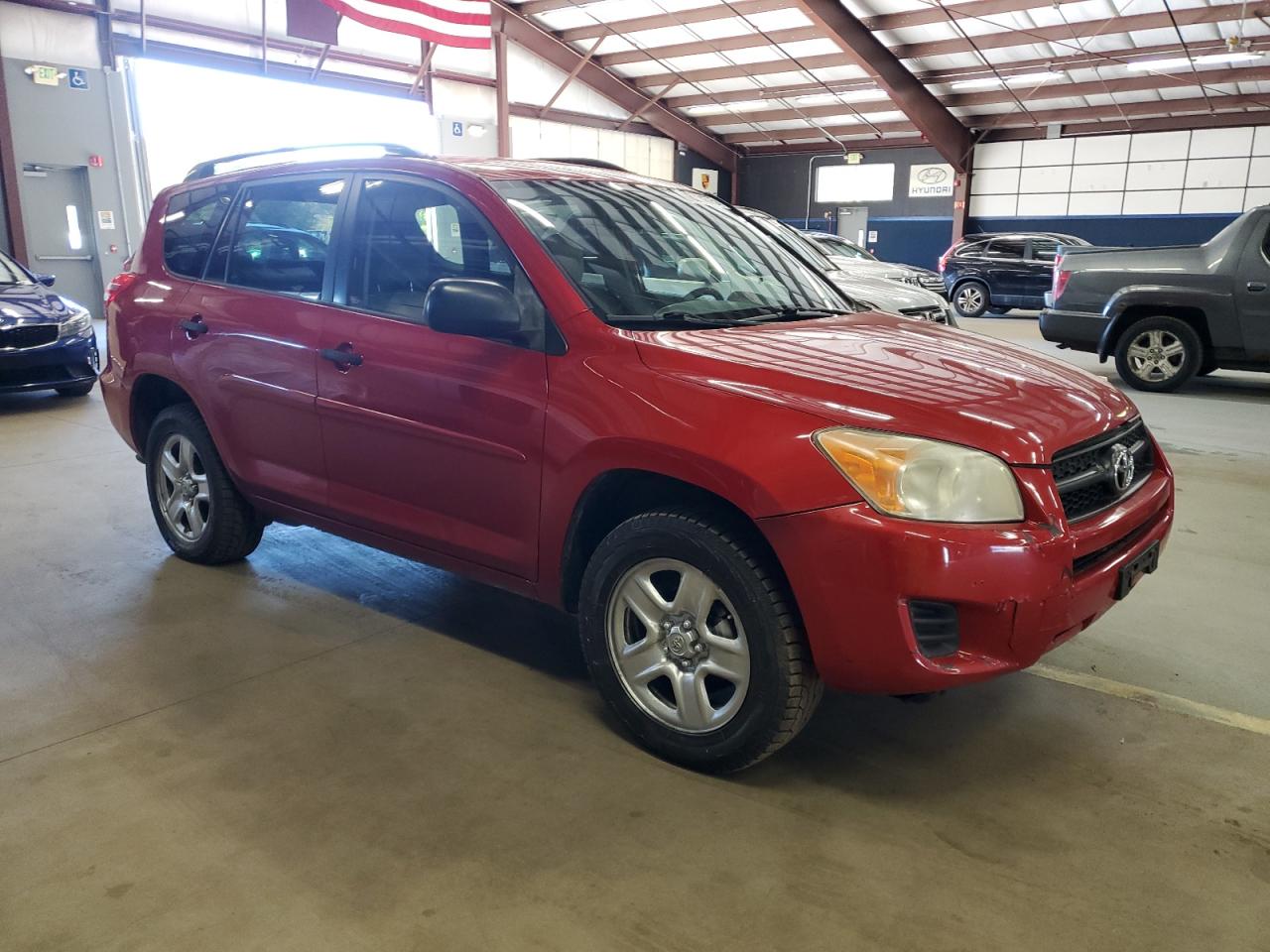 2009 Toyota Rav4 Red vin: JTMBF33V09D008427