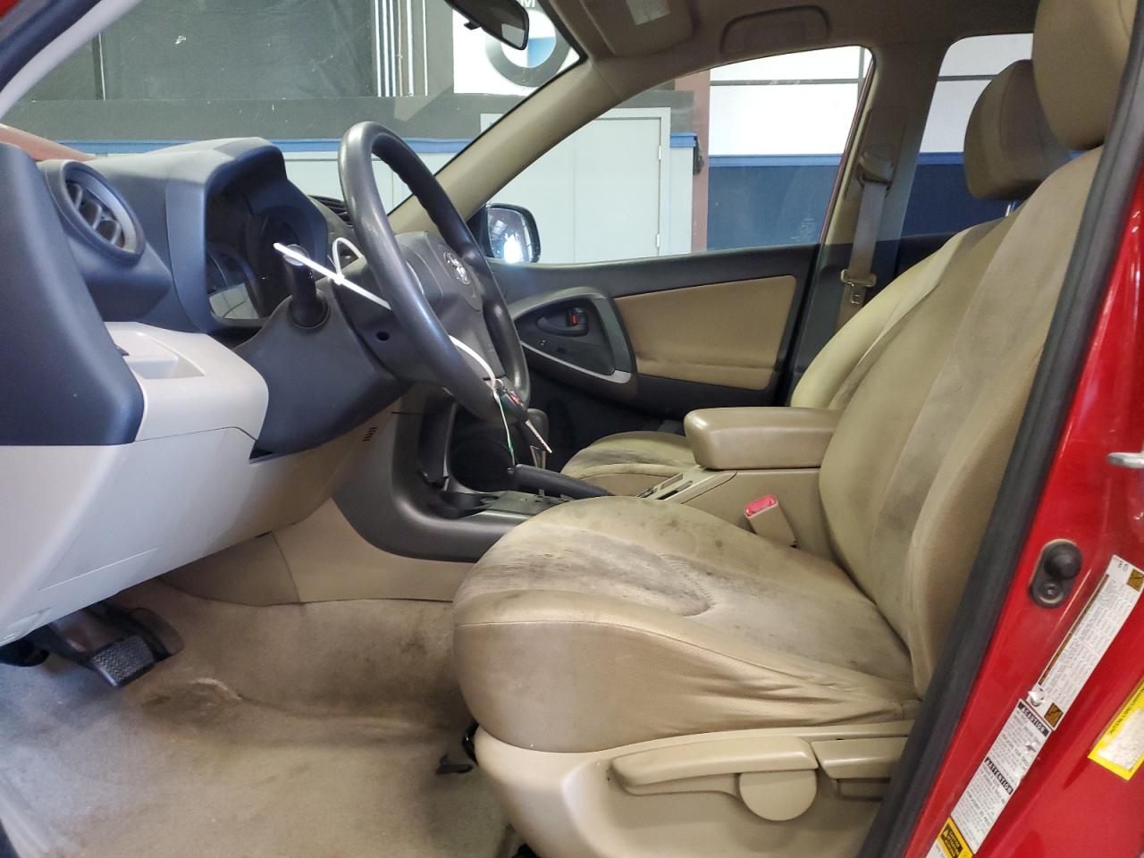2009 Toyota Rav4 Red vin: JTMBF33V09D008427
