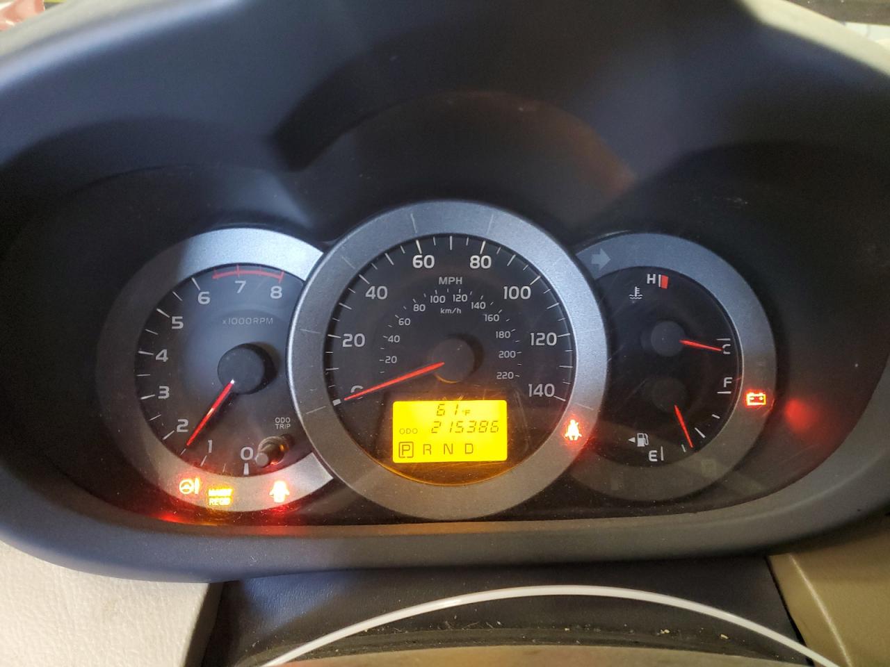 2009 Toyota Rav4 Red vin: JTMBF33V09D008427