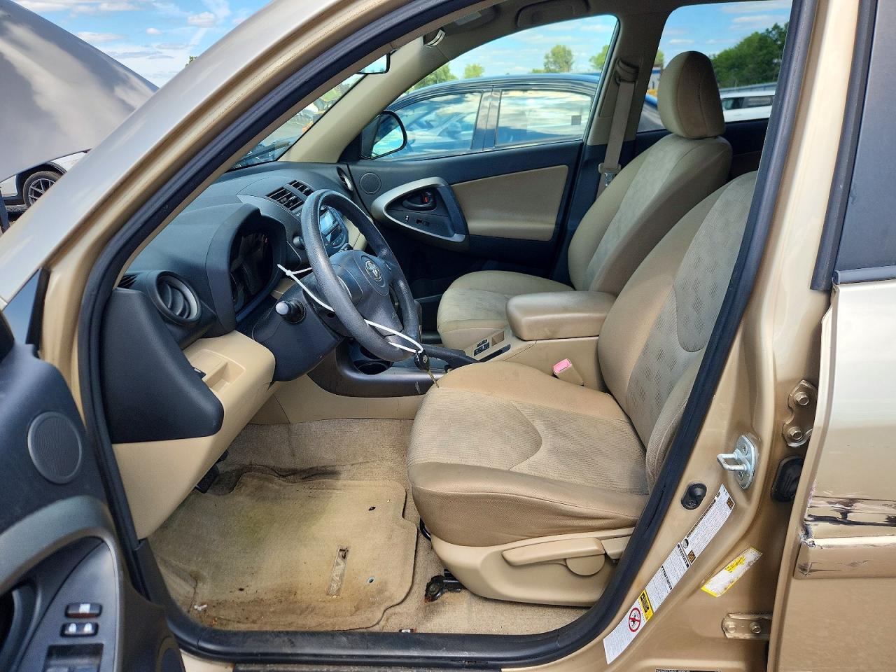 2009 Toyota Rav4 Base Gold vin: JTMBF33V195006390