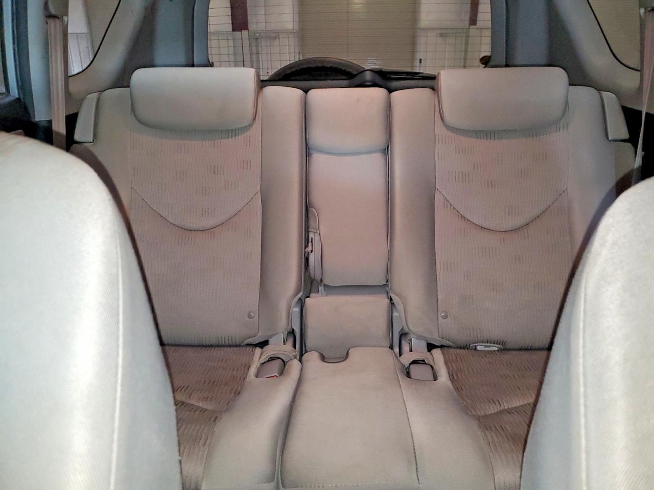 2009 Toyota Rav4 Base Silver vin: JTMBF33V19D010719