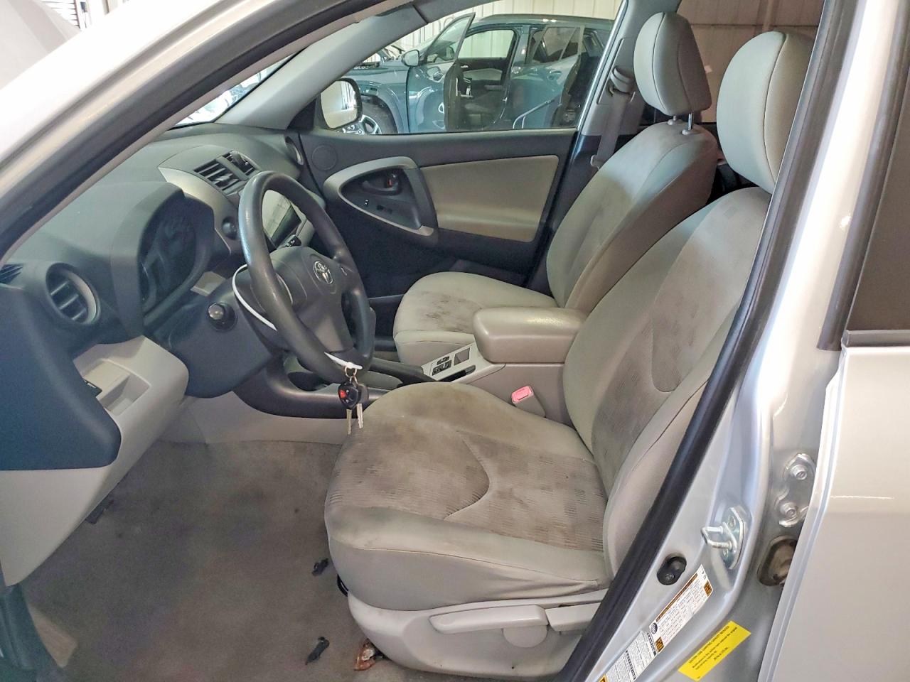 2009 Toyota Rav4 Base Silver vin: JTMBF33V19D010719