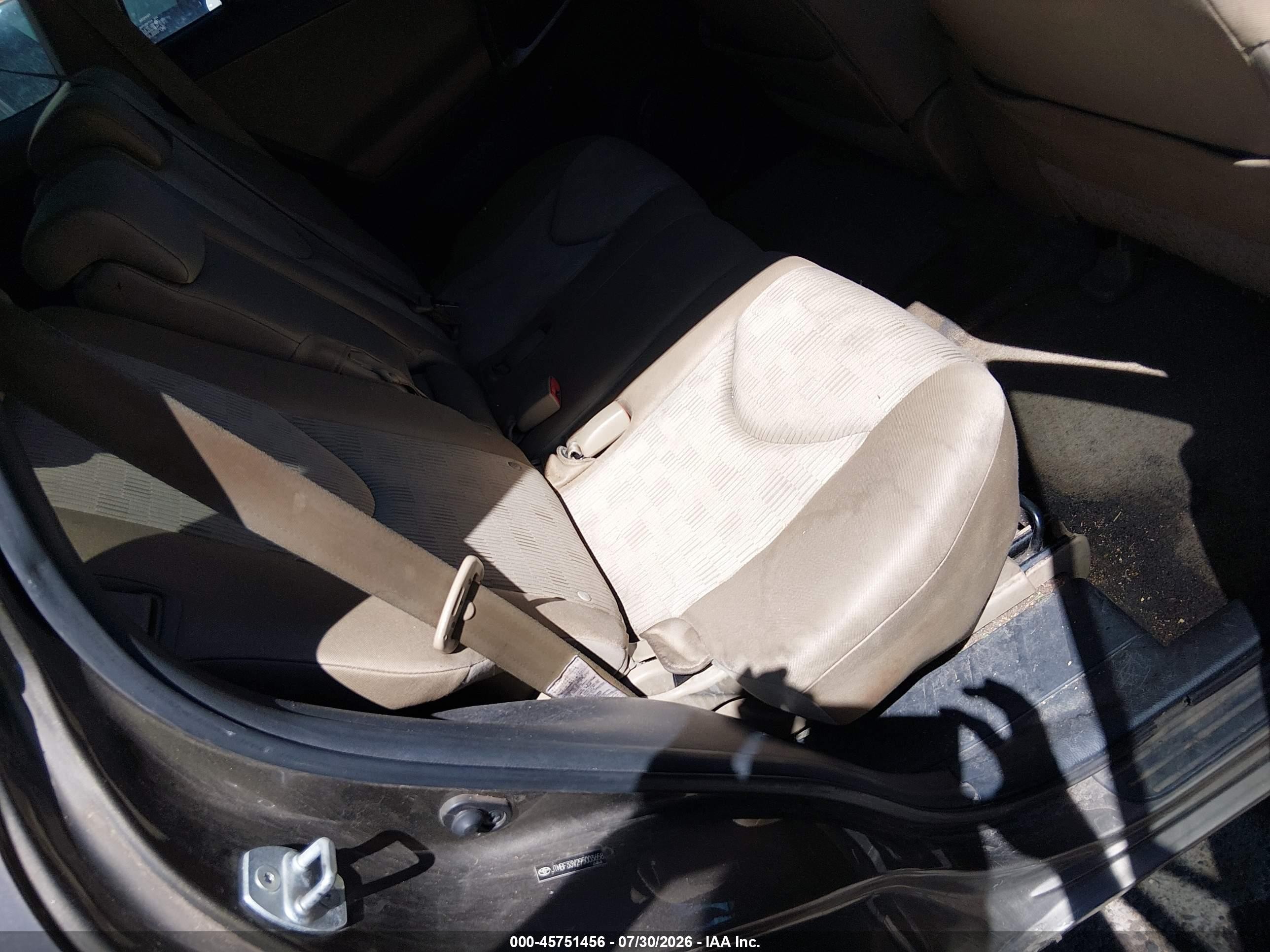2009 Toyota Rav4   Желто-коричневый vin: JTMBF33V295003658