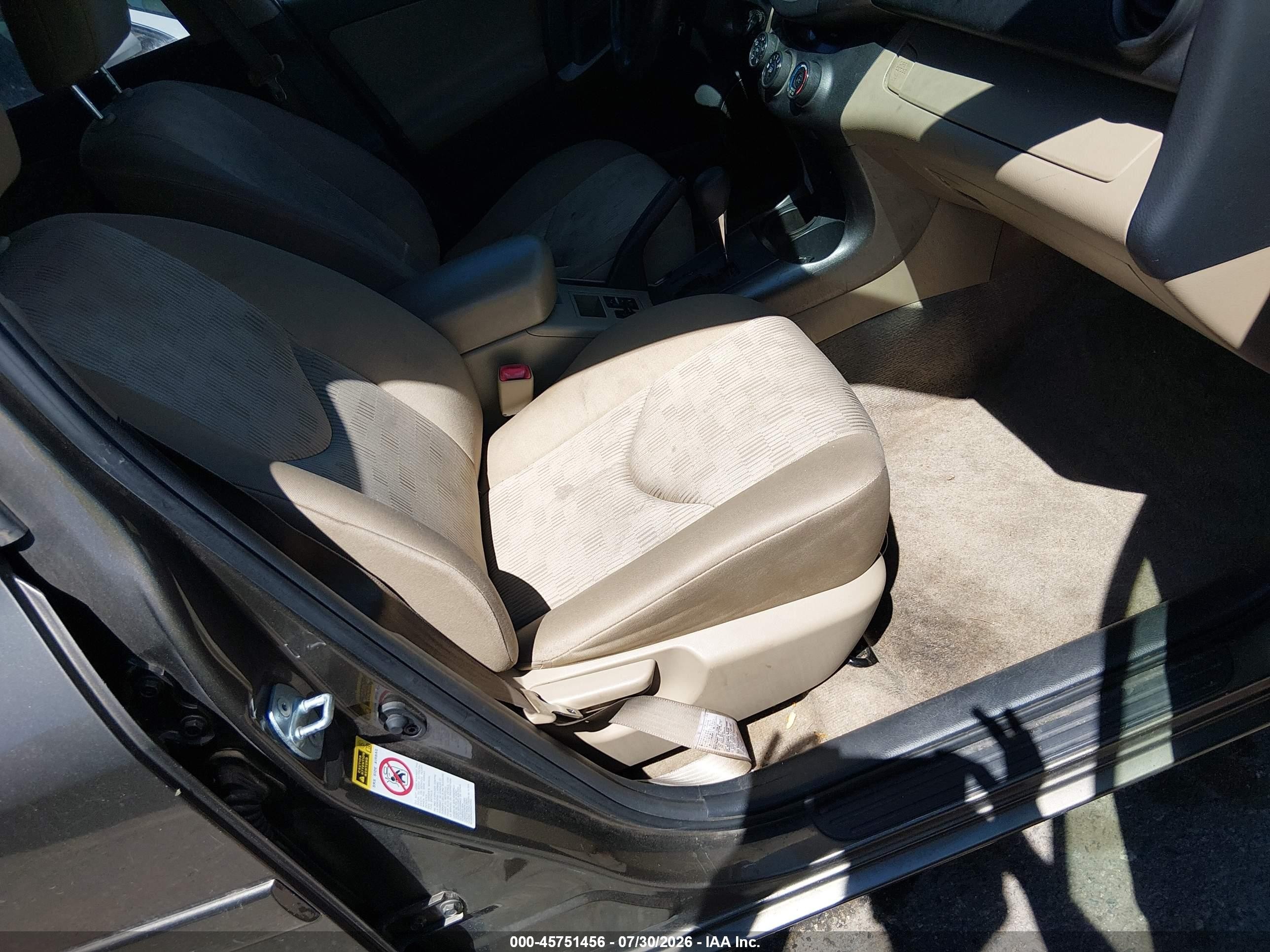 2009 Toyota Rav4   Желто-коричневый vin: JTMBF33V295003658