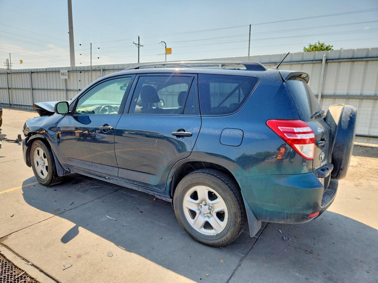 2009 Toyota Rav4 Base Green vin: JTMBF33V295011422