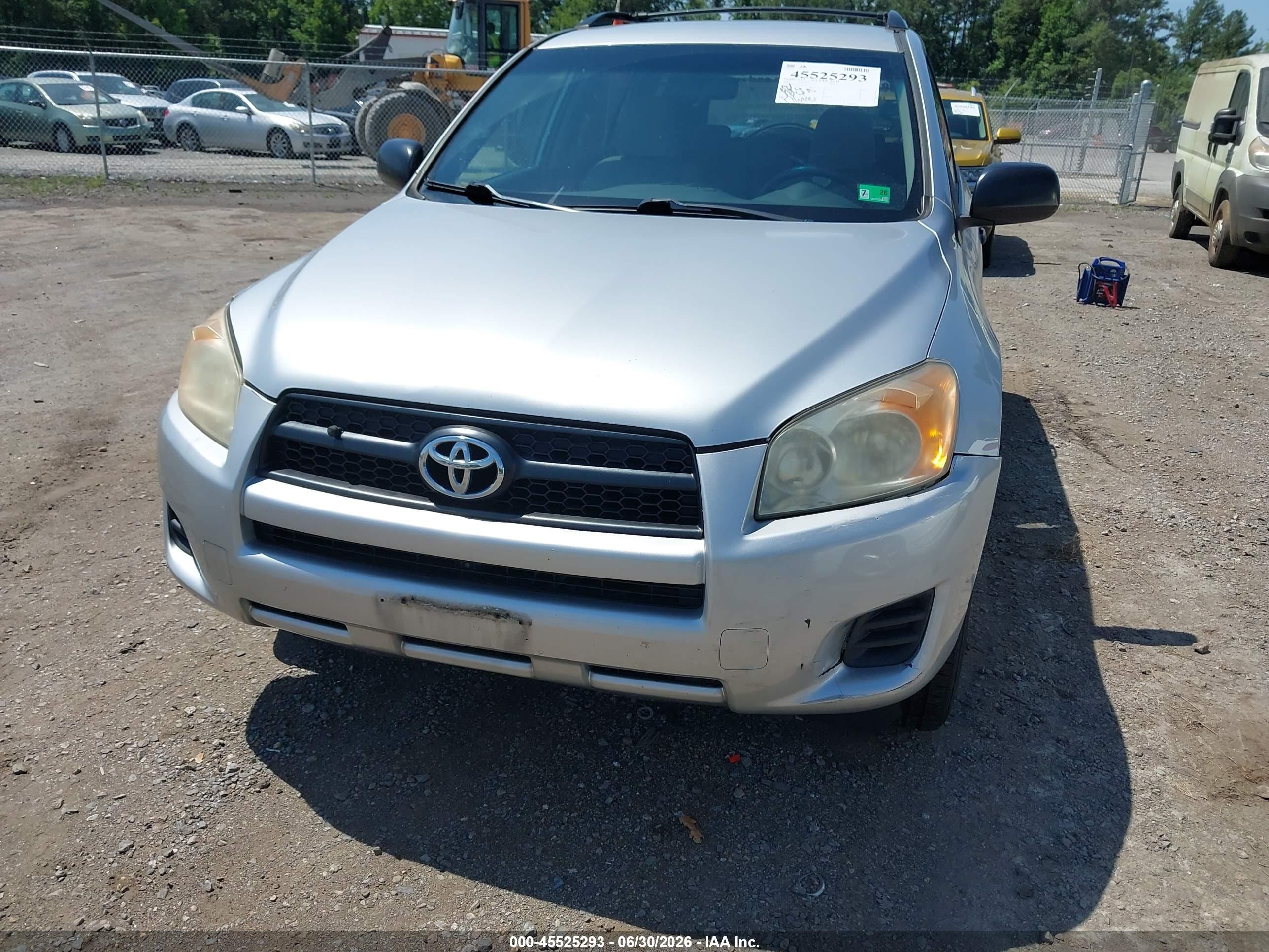 2009 Toyota Rav4   Silver vin: JTMBF33V395002101