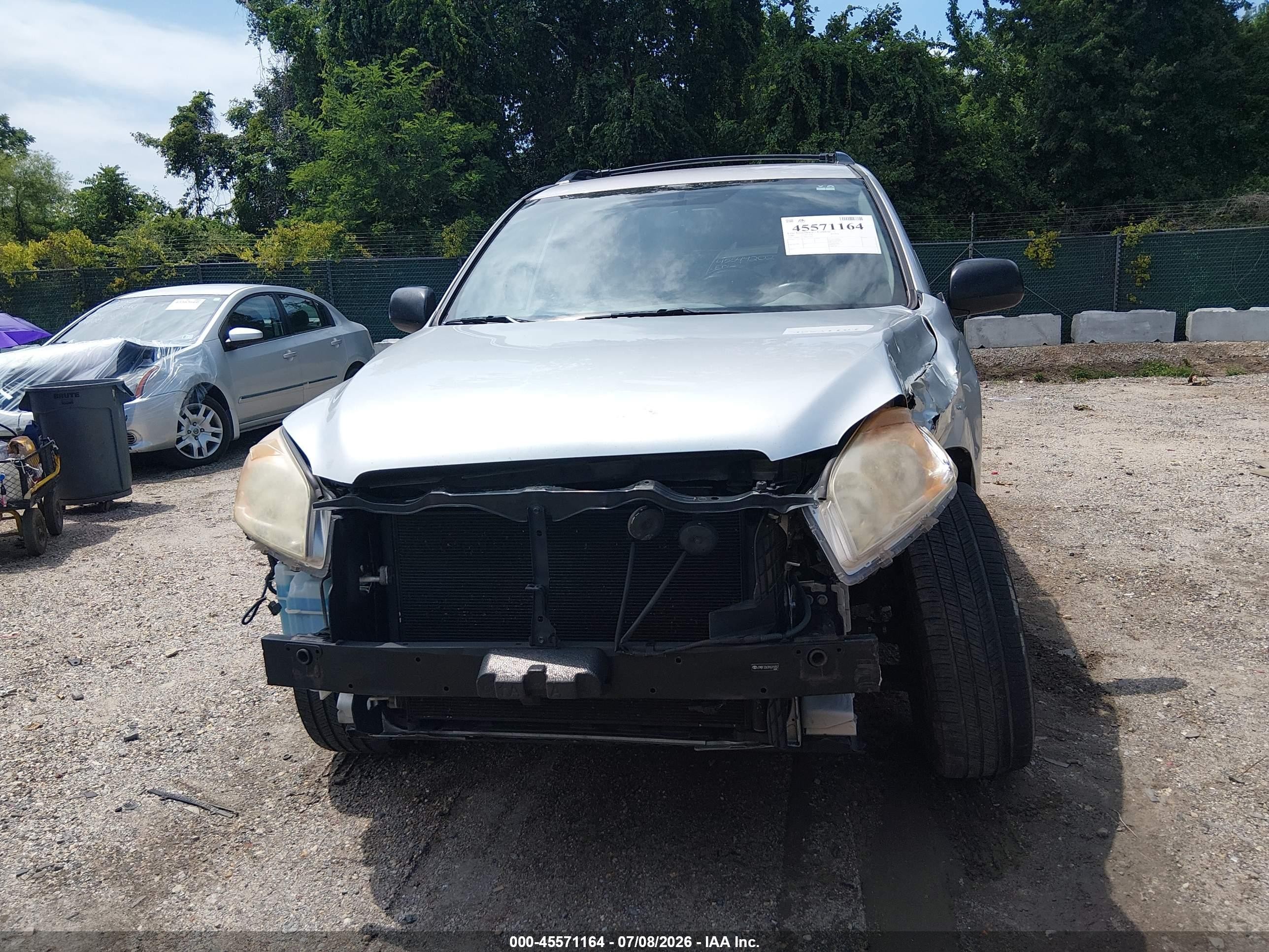 2009 Toyota Rav4 Silver vin: JTMBF33V395015057