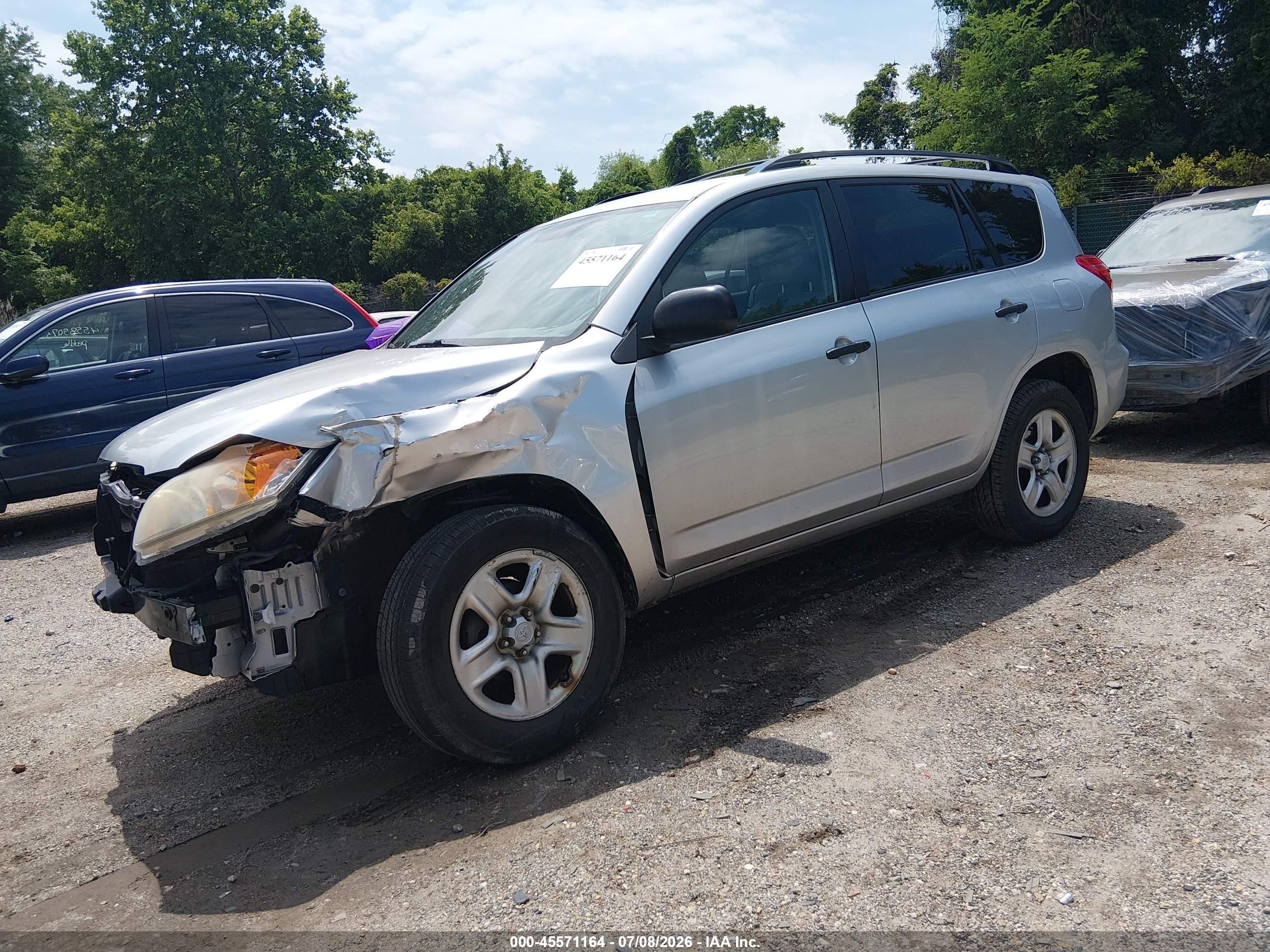 2009 Toyota Rav4 Silver vin: JTMBF33V395015057