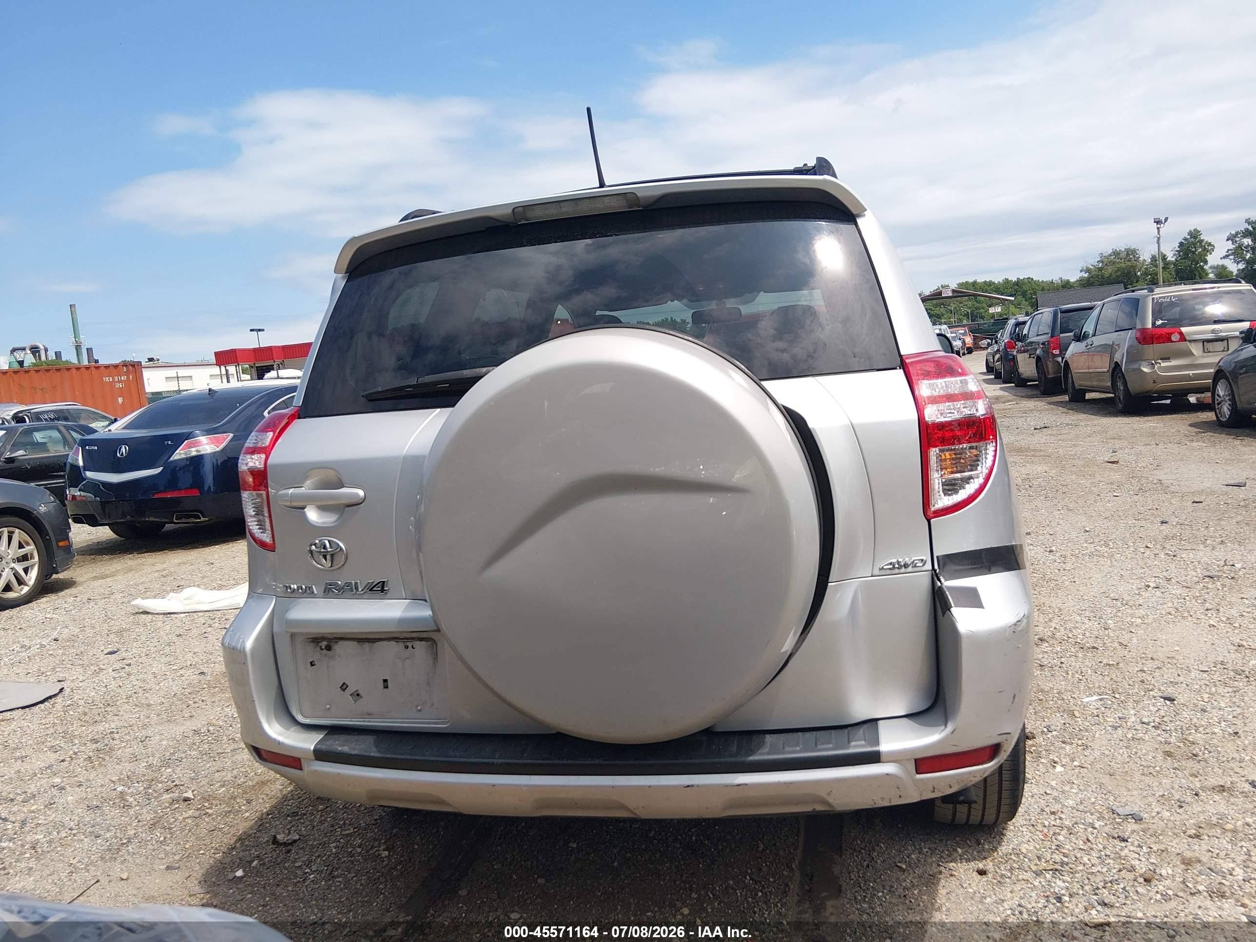 2009 Toyota Rav4 Silver vin: JTMBF33V395015057