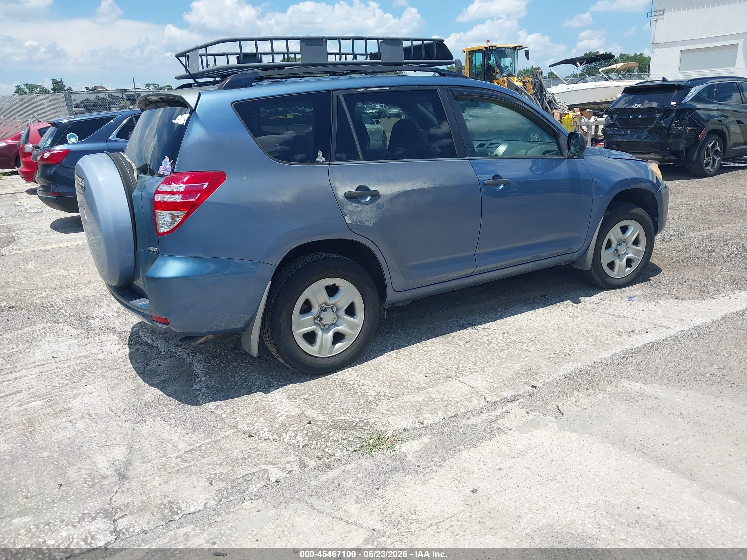 2009 Toyota Rav4   Blue vin: JTMBF33V495001359