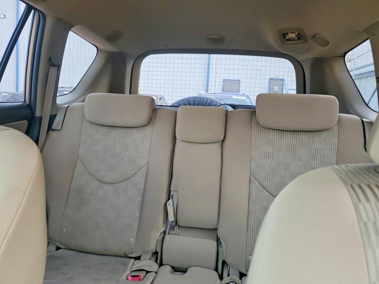 2009 Toyota Rav4 Base Gold vin: JTMBF33V495007694