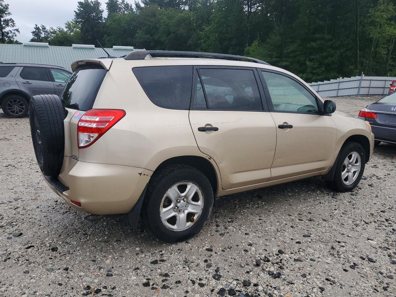 2009 Toyota Rav4 Base Желто-коричневый vin: JTMBF33V495013575