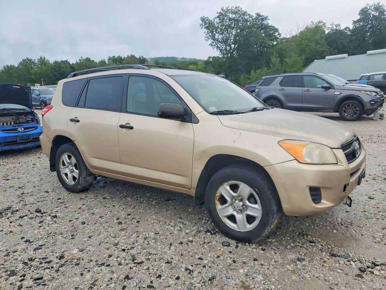 2009 Toyota Rav4 Base Желто-коричневый vin: JTMBF33V495013575