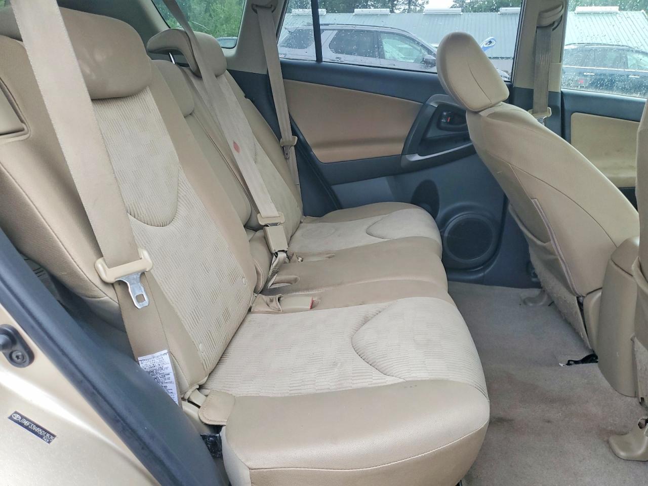 2009 Toyota Rav4 Base Желто-коричневый vin: JTMBF33V495013575