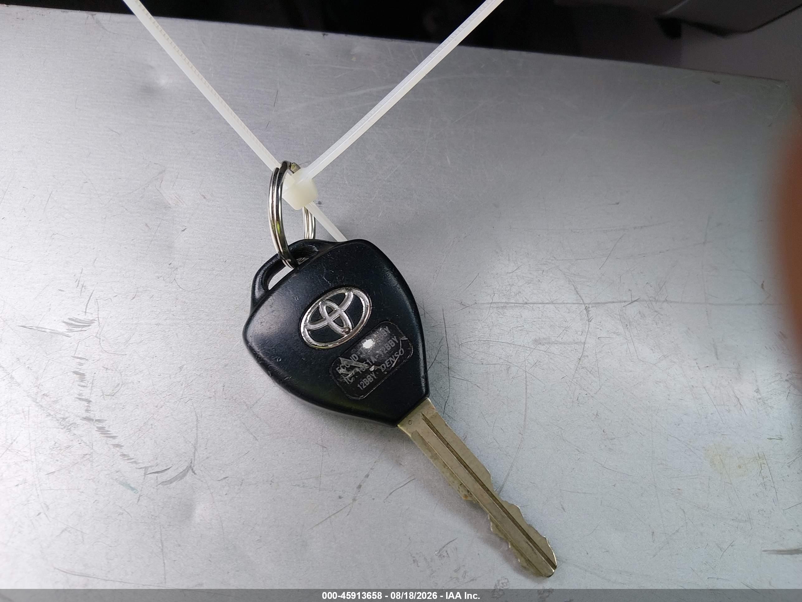 2009 Toyota Rav4   Black vin: JTMBF33V495015987