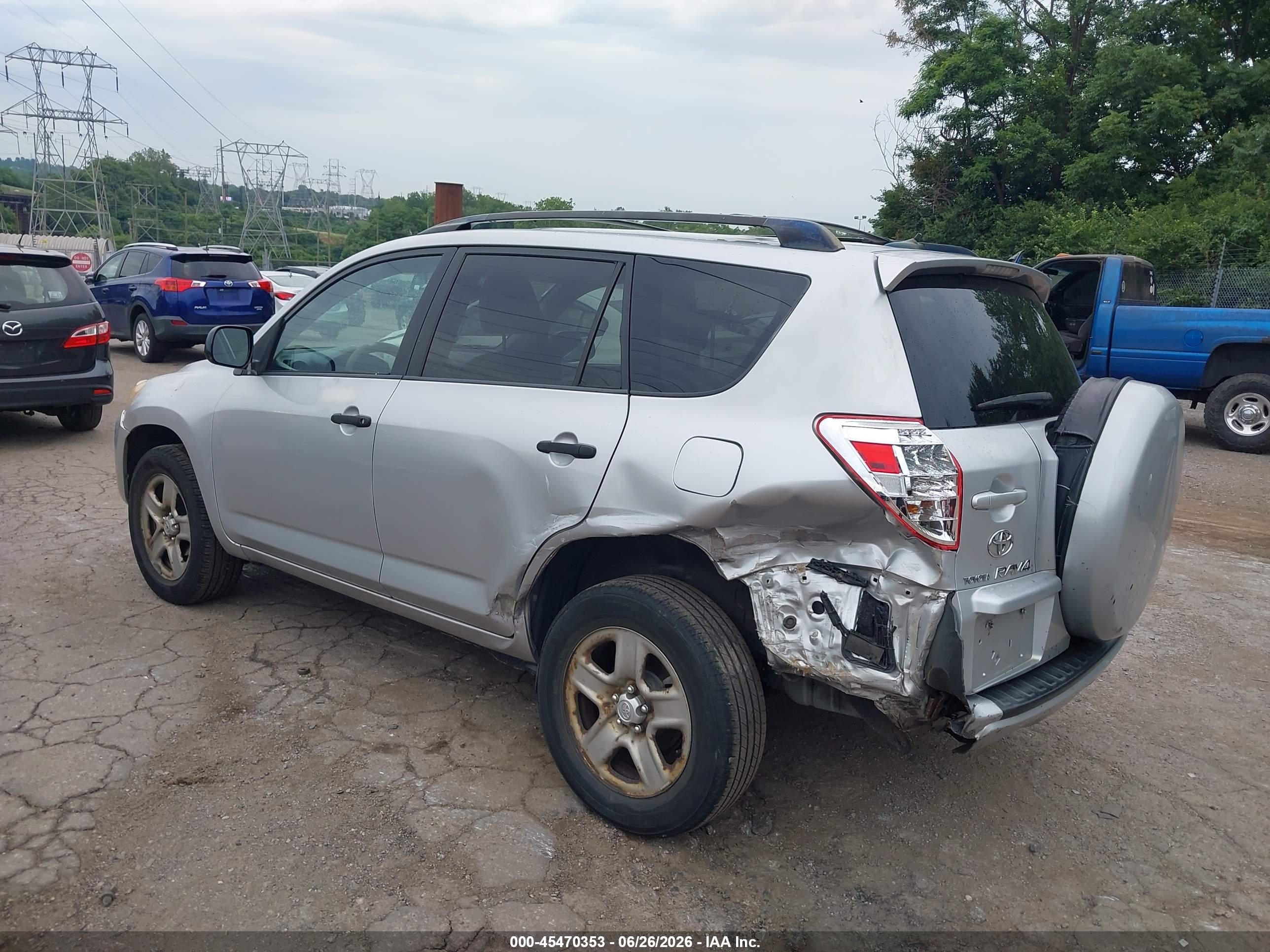 2009 Toyota Rav4   Silver vin: JTMBF33V49D006924