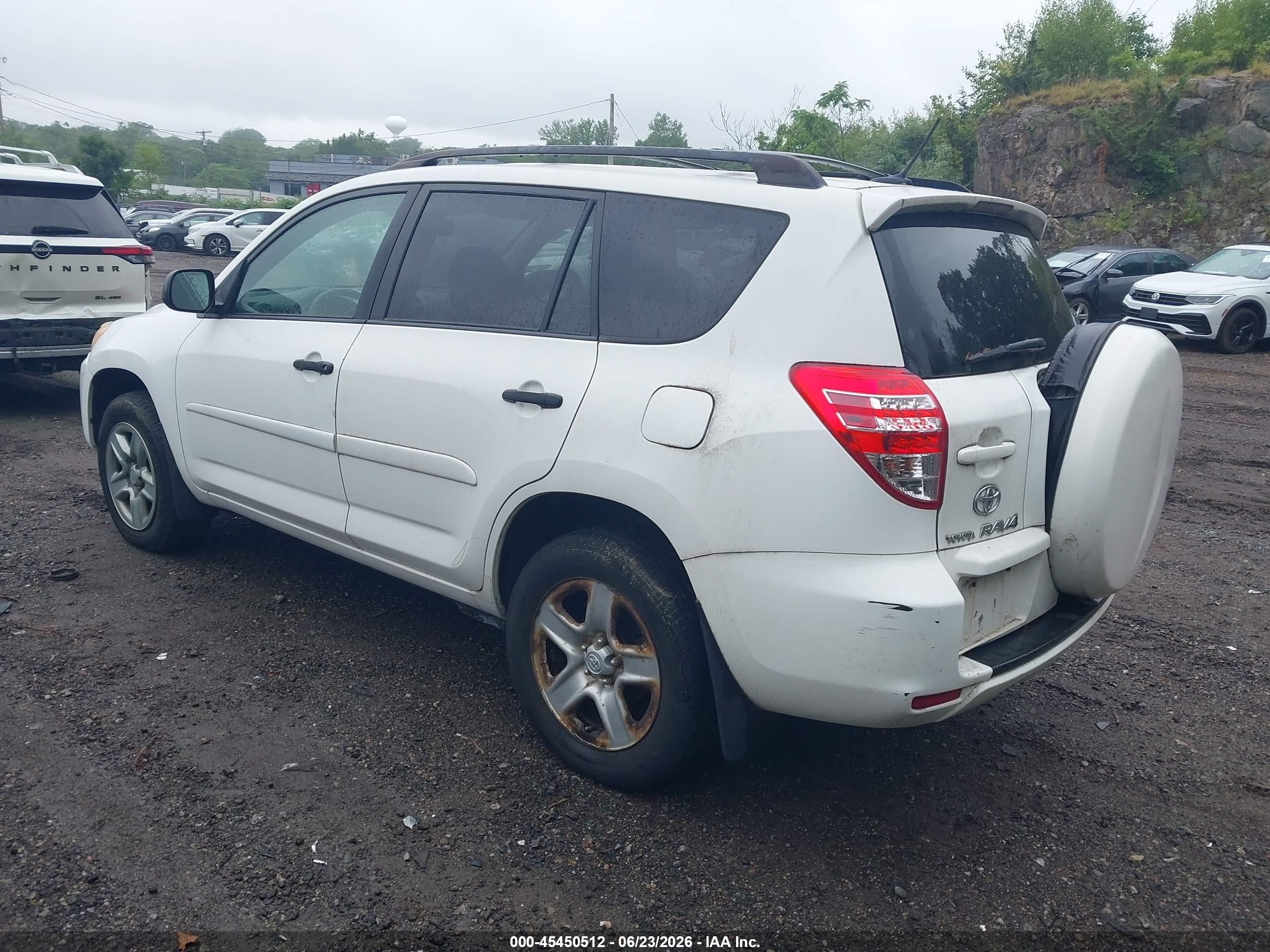 2009 Toyota Rav4   White vin: JTMBF33V49D009807