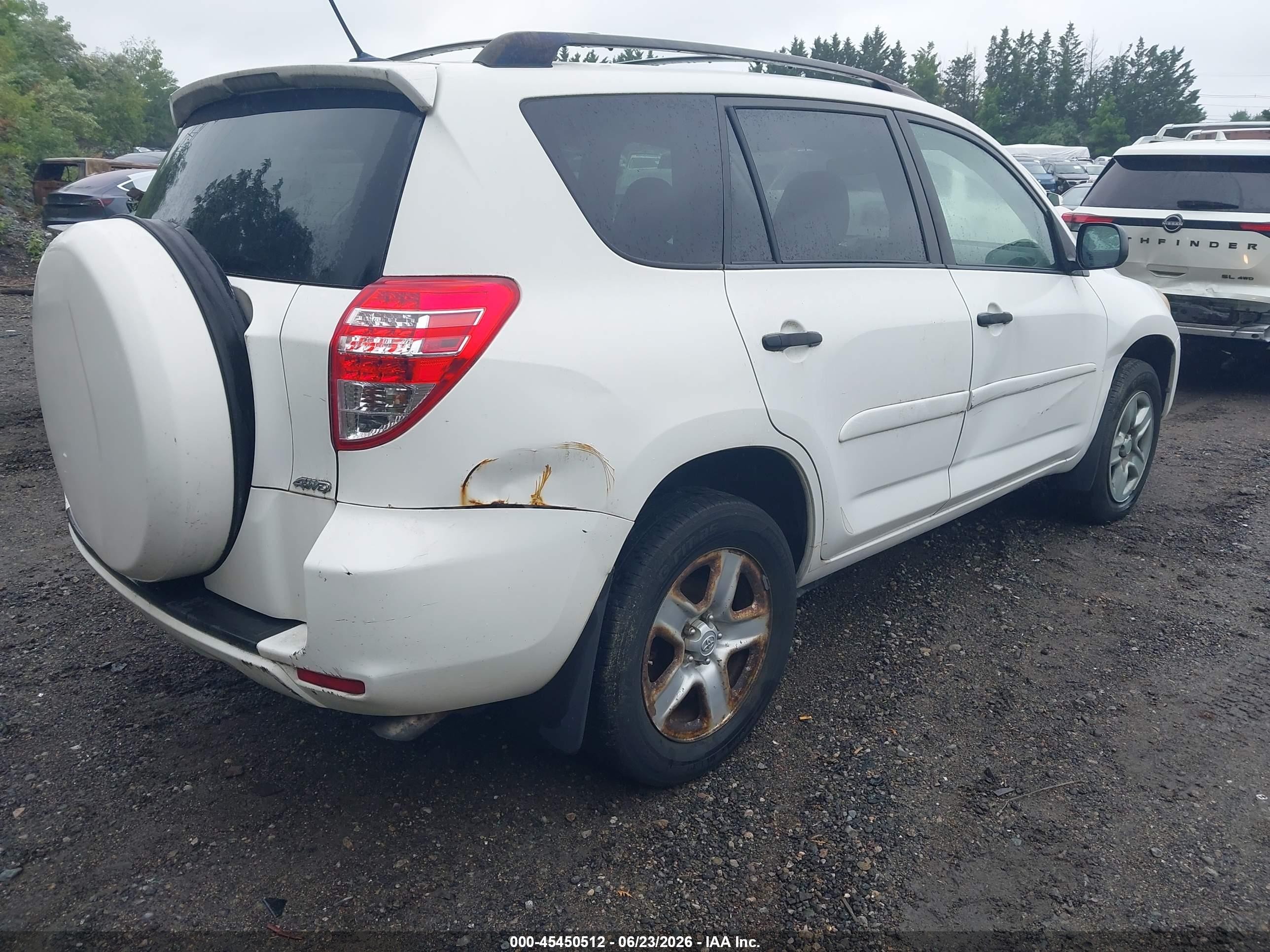 2009 Toyota Rav4   White vin: JTMBF33V49D009807