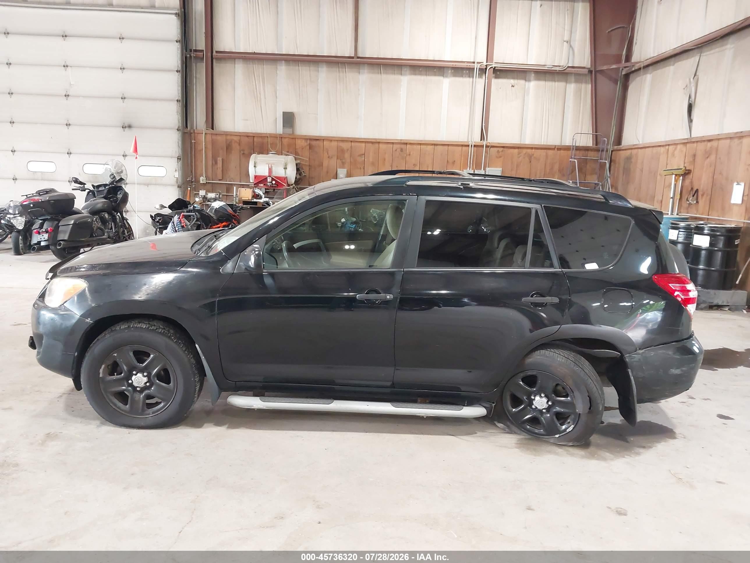 2009 Toyota Rav4   Black vin: JTMBF33V49D019639