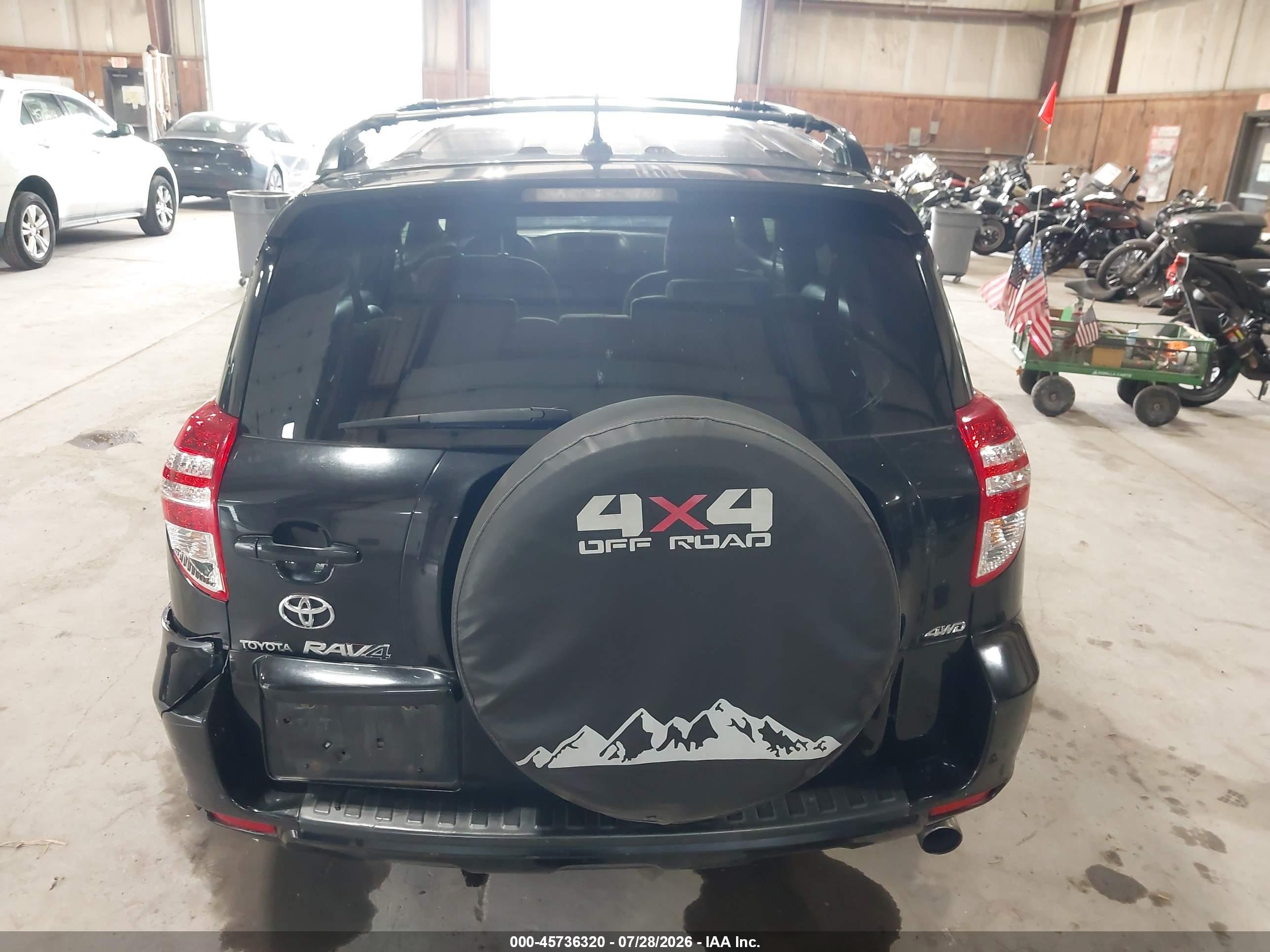 2009 Toyota Rav4   Black vin: JTMBF33V49D019639