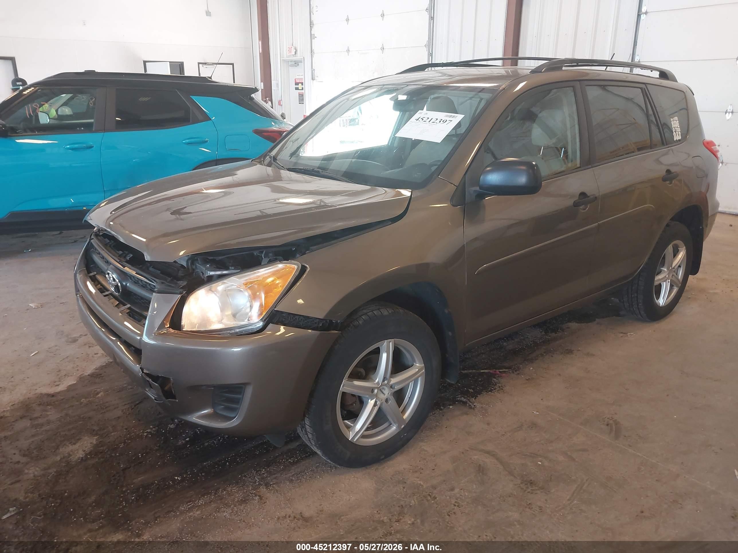 2009 Toyota Rav4   Gray vin: JTMBF33V595006098