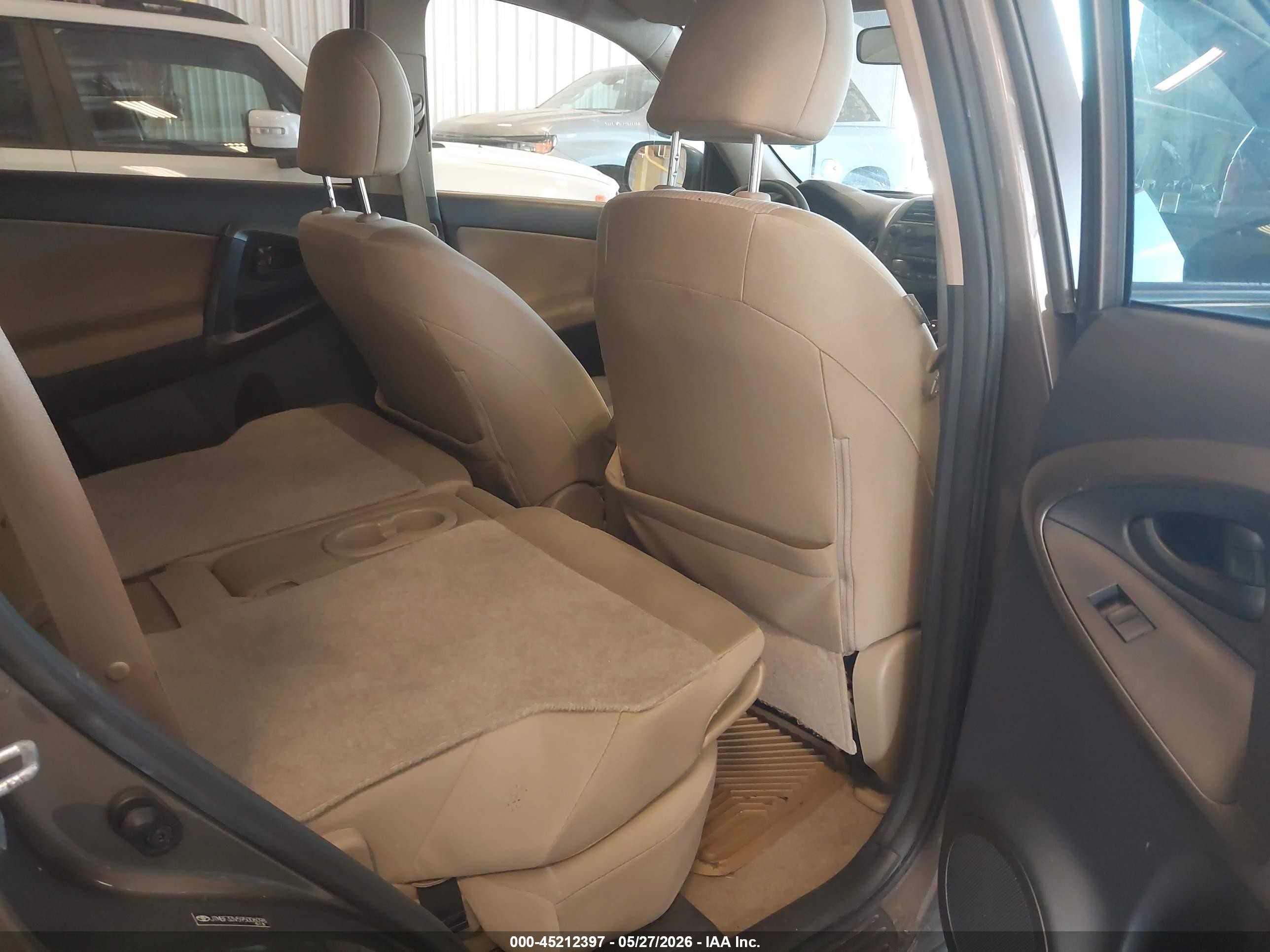 2009 Toyota Rav4   Gray vin: JTMBF33V595006098
