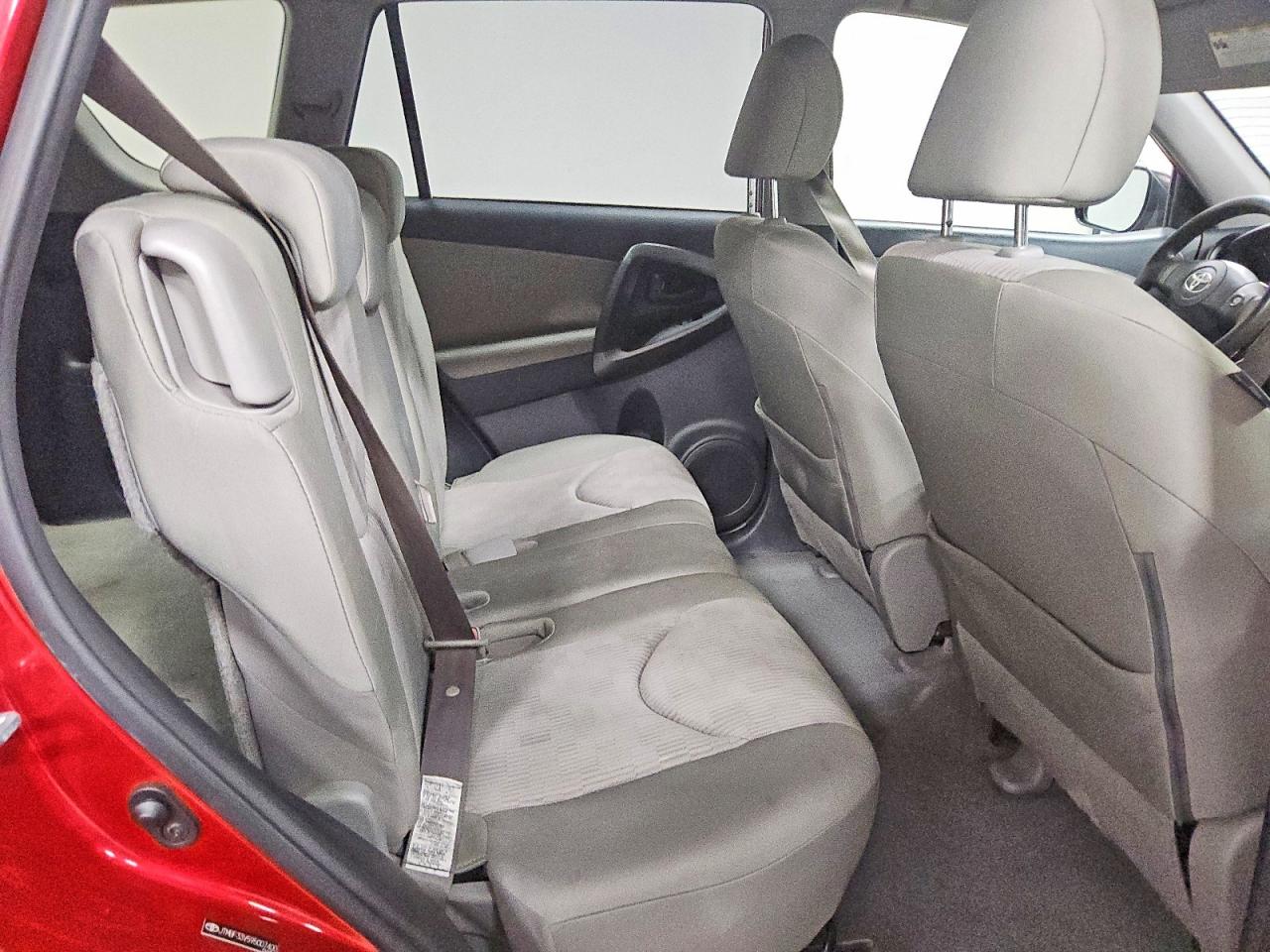 2009 Toyota Rav4 Base Красный vin: JTMBF33V595007400