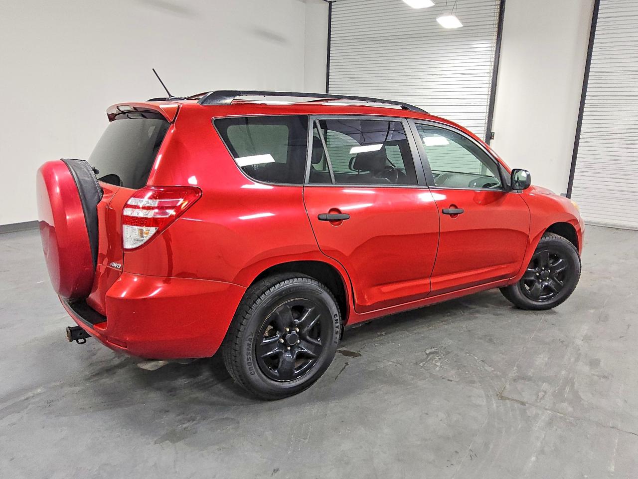 2009 Toyota Rav4 Base Красный vin: JTMBF33V595007400