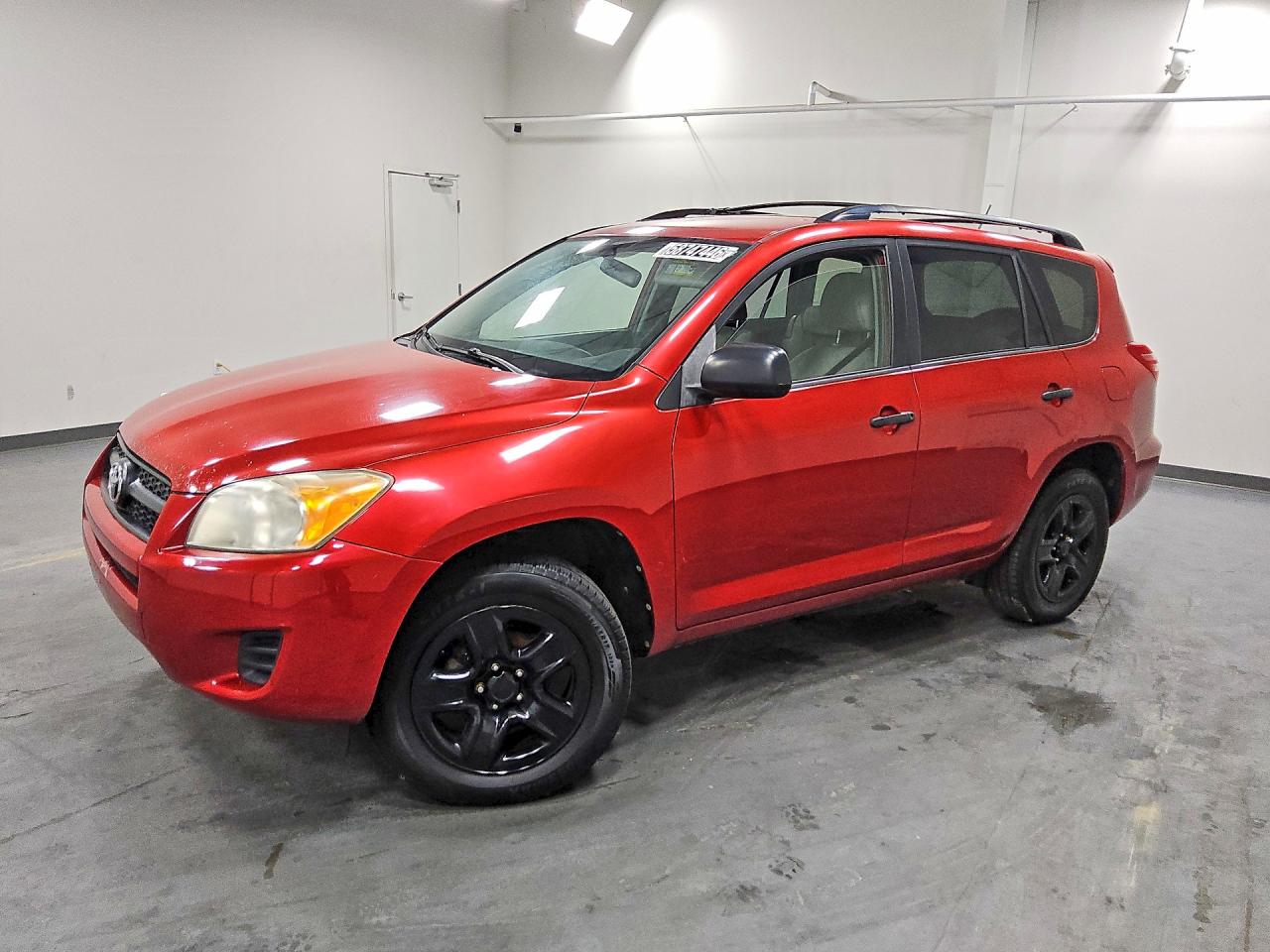 2009 Toyota Rav4 Base Красный vin: JTMBF33V595007400